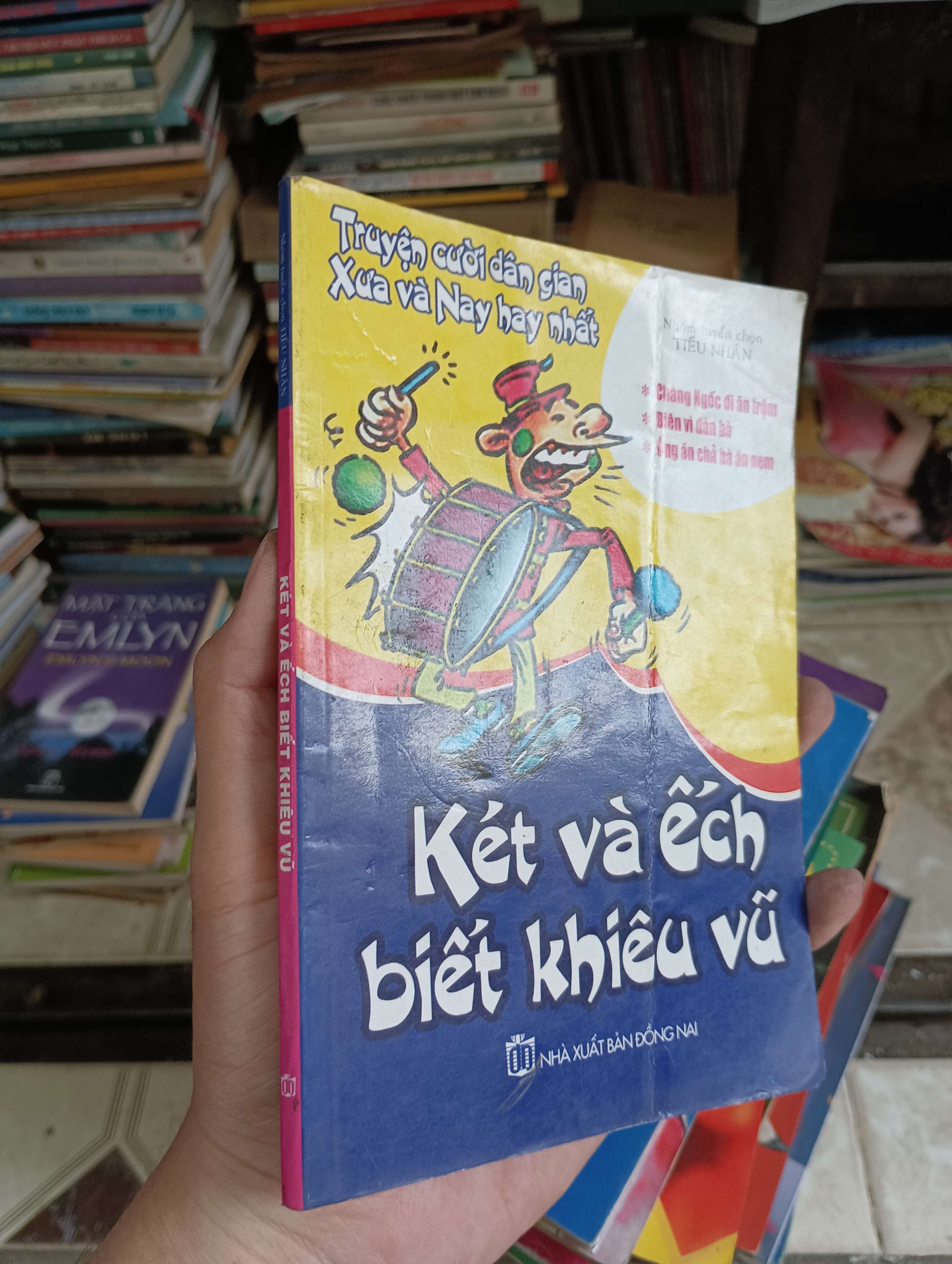 Két và ếch biết khiêu vũ 2011 (Truyện cười) BGB