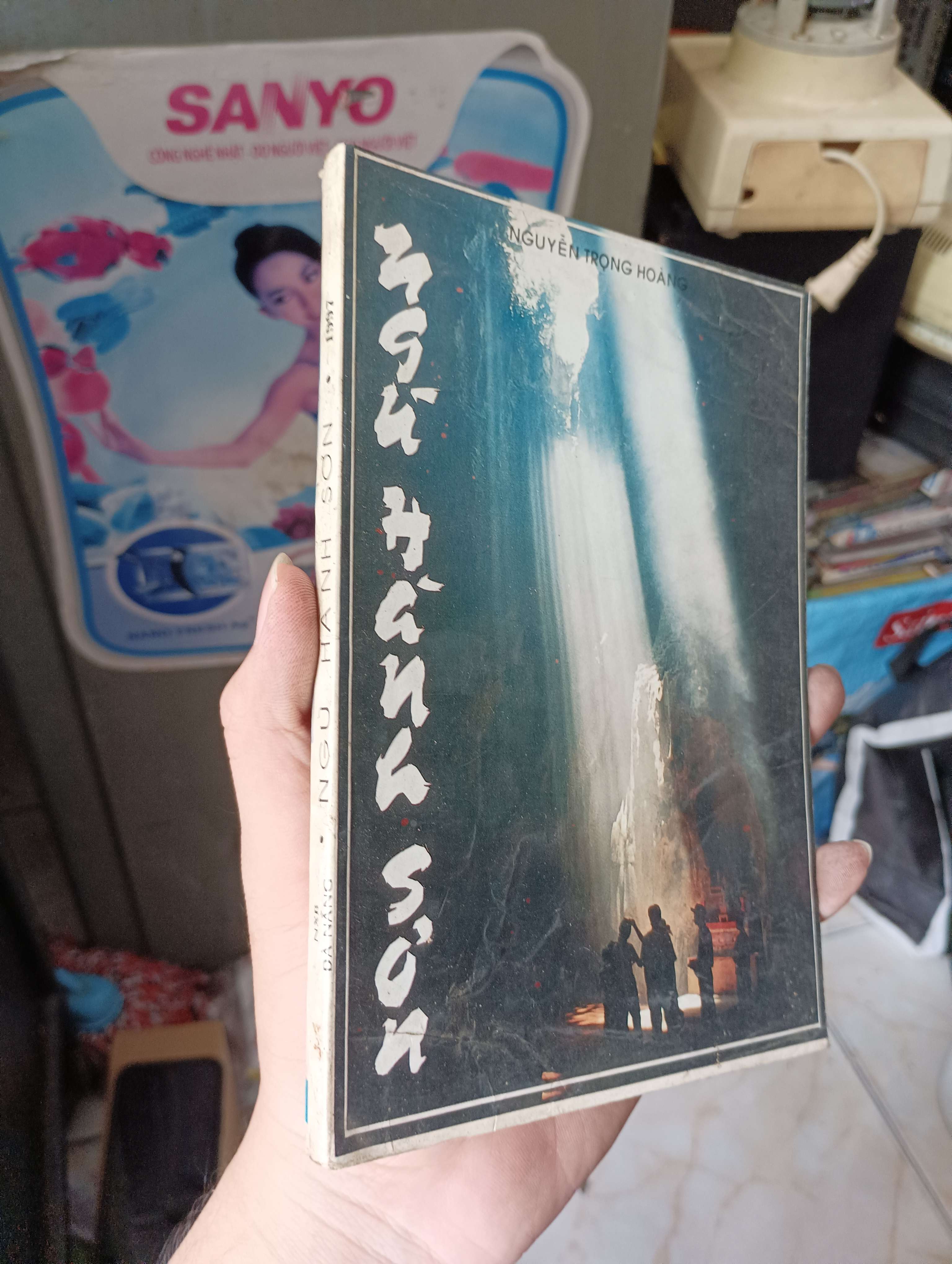 Ngũ Hành Sơn - Nguyễn Trọng Hoàng 1997 (Sách văn học) KSX