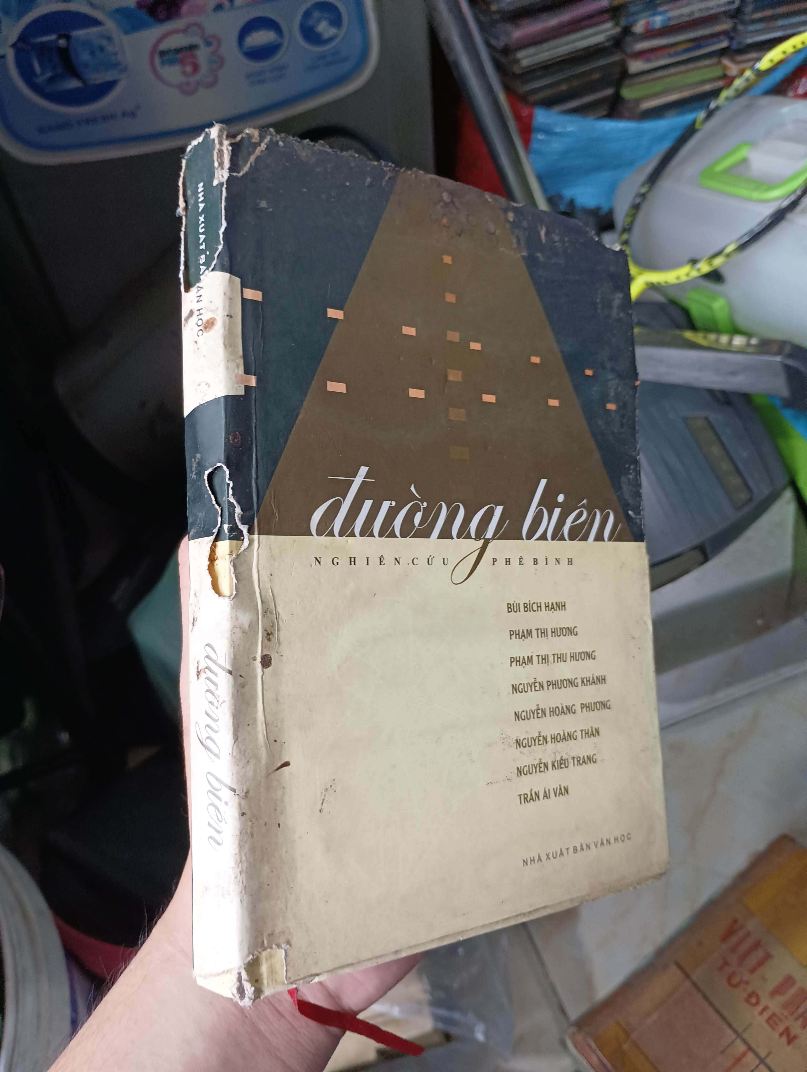 ĐƯỜNG BIÊN (Sách văn học) KSX