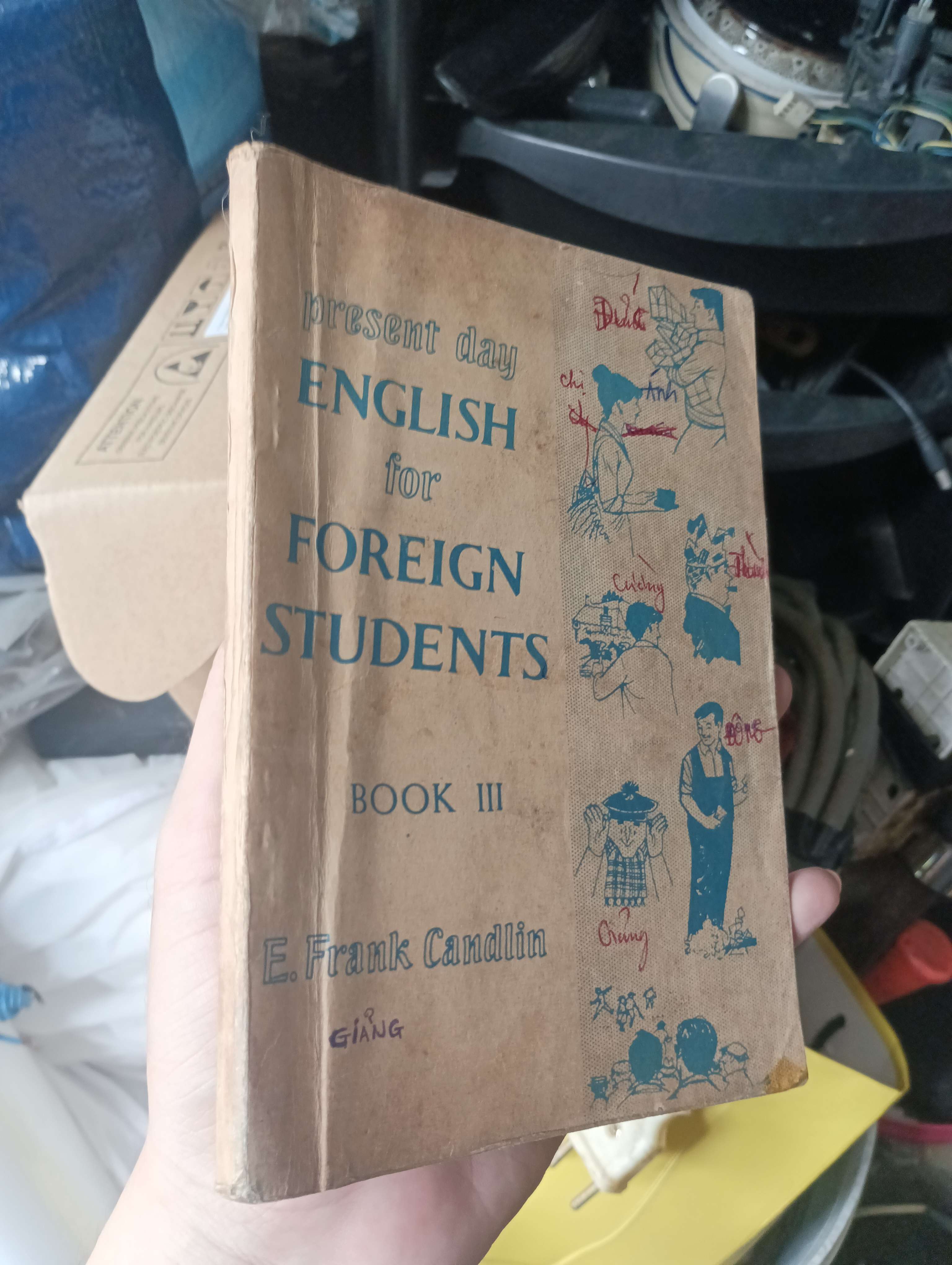 Present Day English for Foreign Students (Book III) - E. Frank Candlin (Sách học ngoại ngữ) KSX
