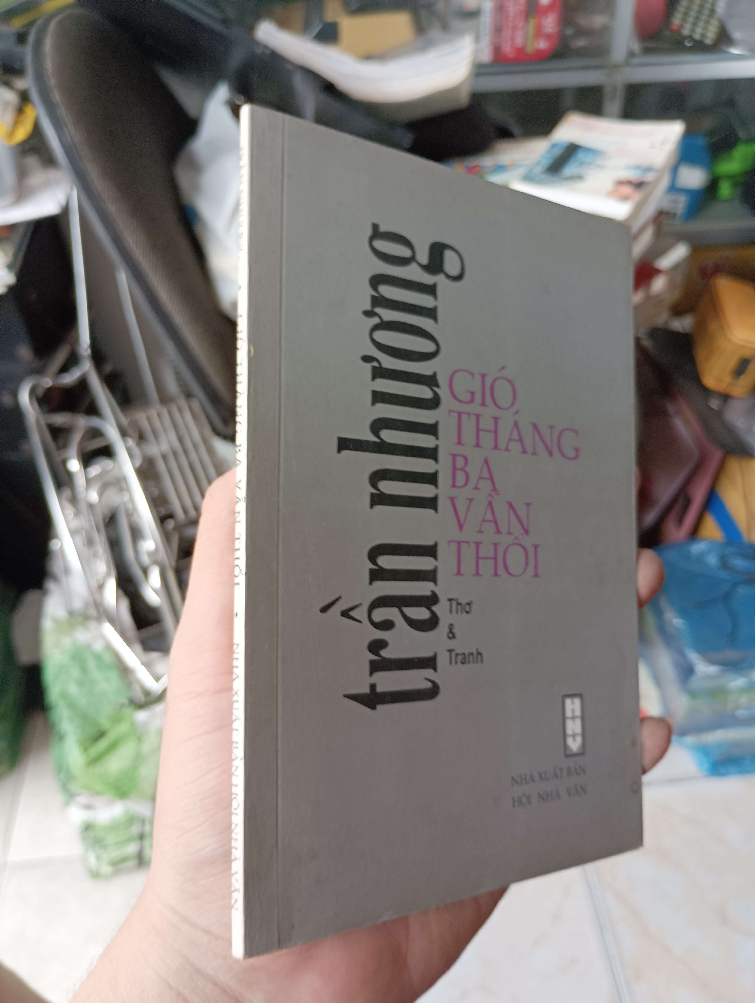 GIÓ, THÁNG BA VẪN THÔI - Trần Nhương 2002 (Sách văn học) KSX