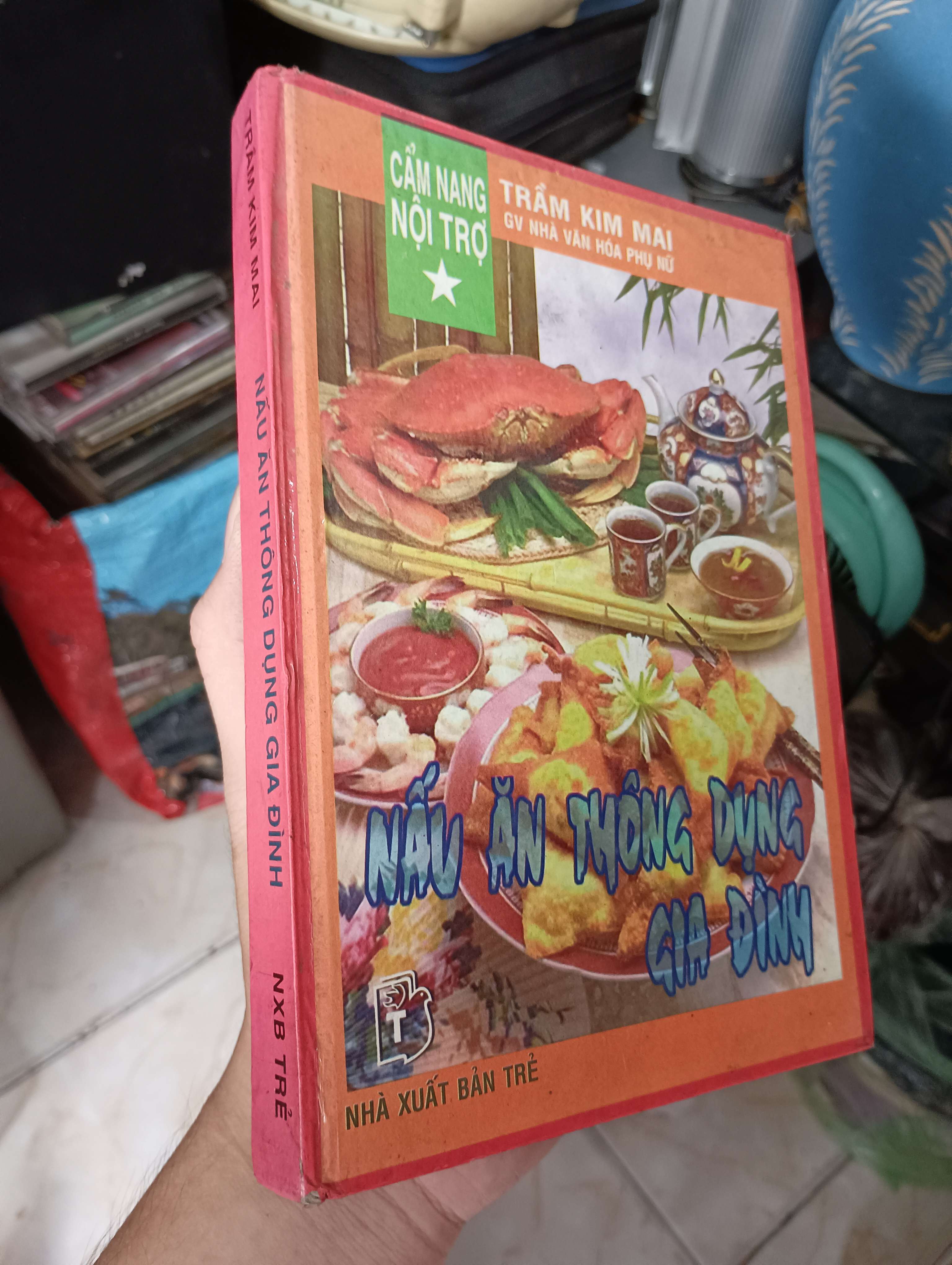 Nấu Ăn Thông Dụng Gia Đình - Trầm Kim Mai 1997 (Sách kiến thức tổng hợp) KSX