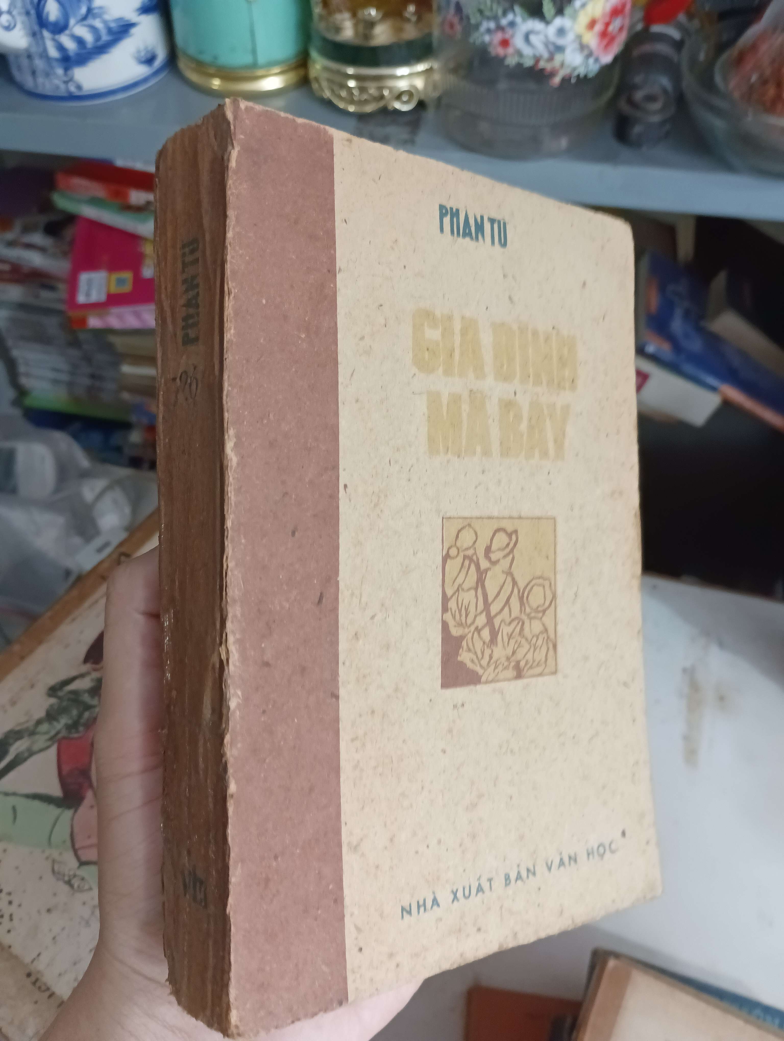 Gia Đình Má Bảy - Phan Tứ 1984 (Sách văn học) KSX
