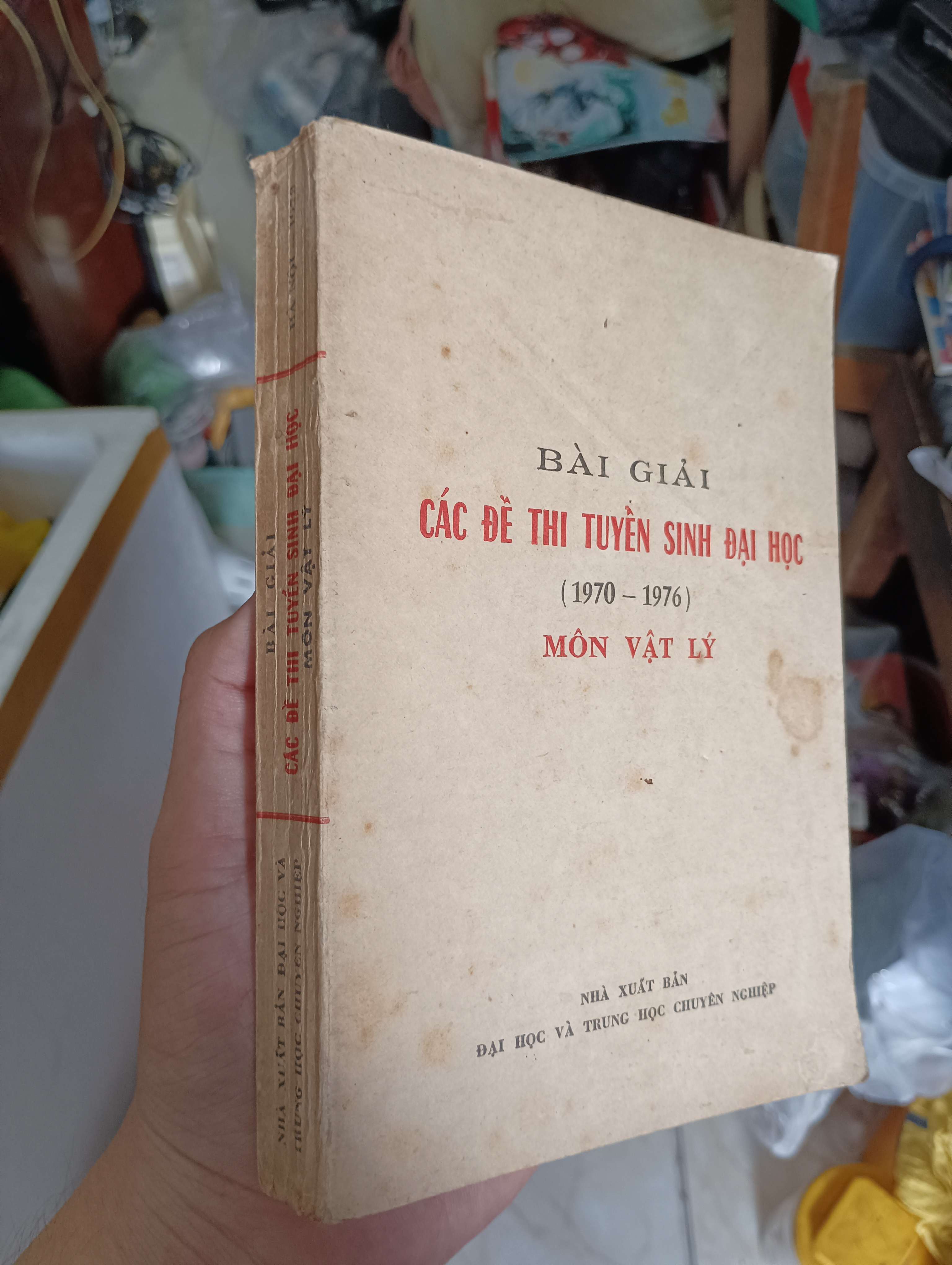 BÀI GIẢI CÁC ĐỀ THI TUYỂN SINH ĐẠI HỌC (1970-1976) MÔN VẬT LÝ 1978 (Tham khảo - luyện thi) KSX