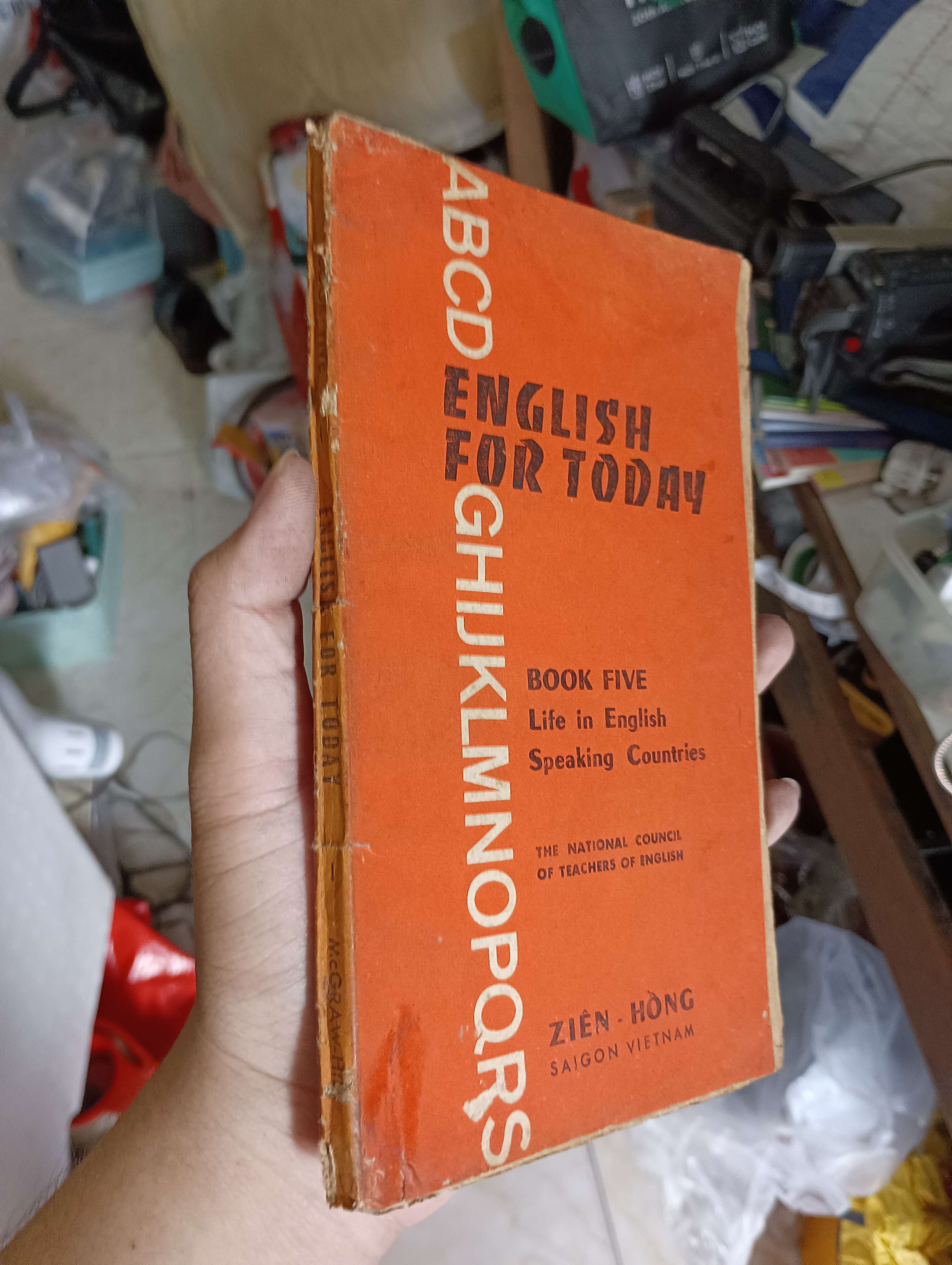 English for Today: Book Five Life in English Speaking Countries - Zién - Hồng (Sách học ngoại ngữ) KSX