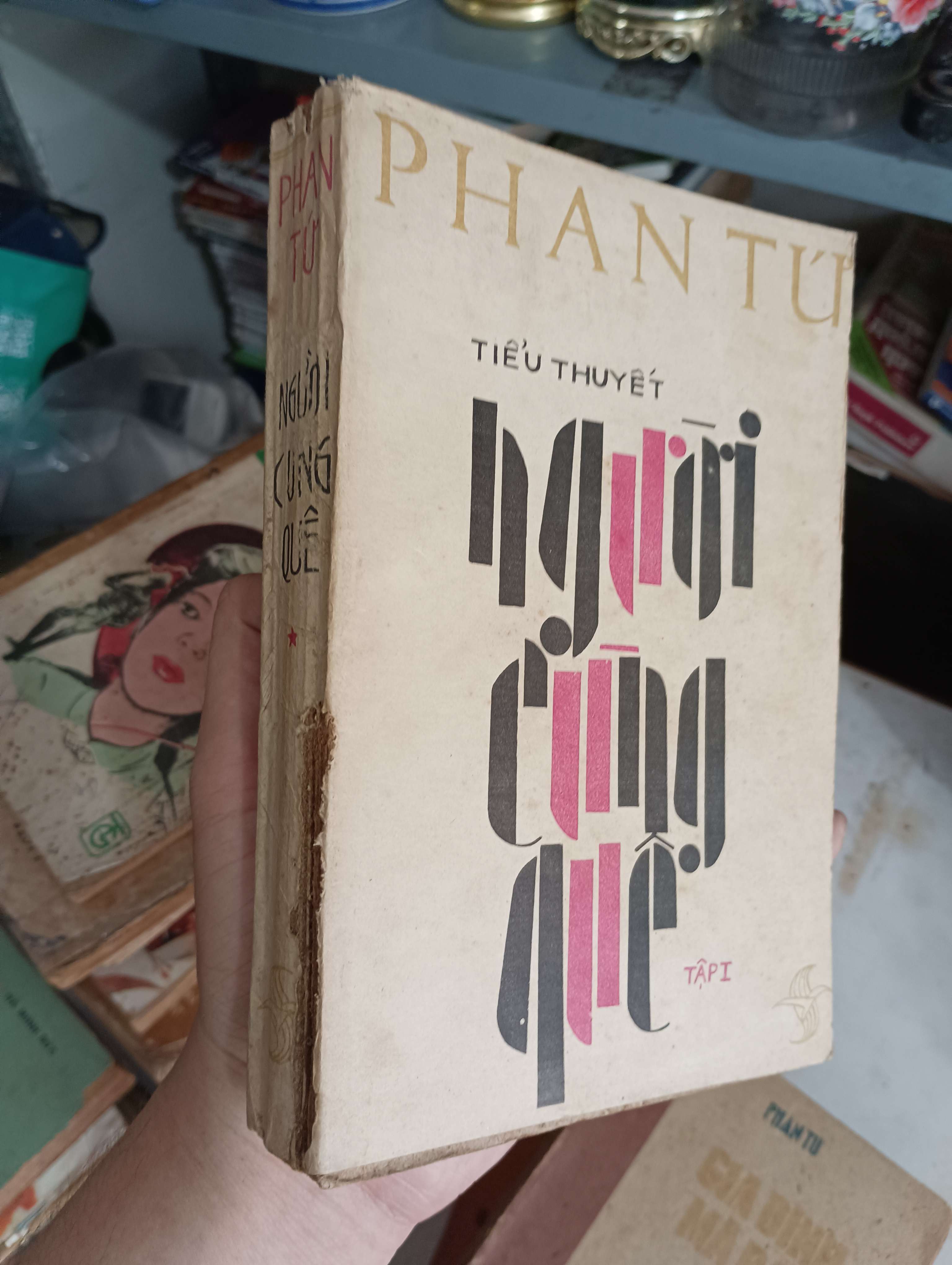 NGƯỜI CÙNG QUÊ (TẬP 1) - PHAN TỨ 1985 (Sách văn học) KSX