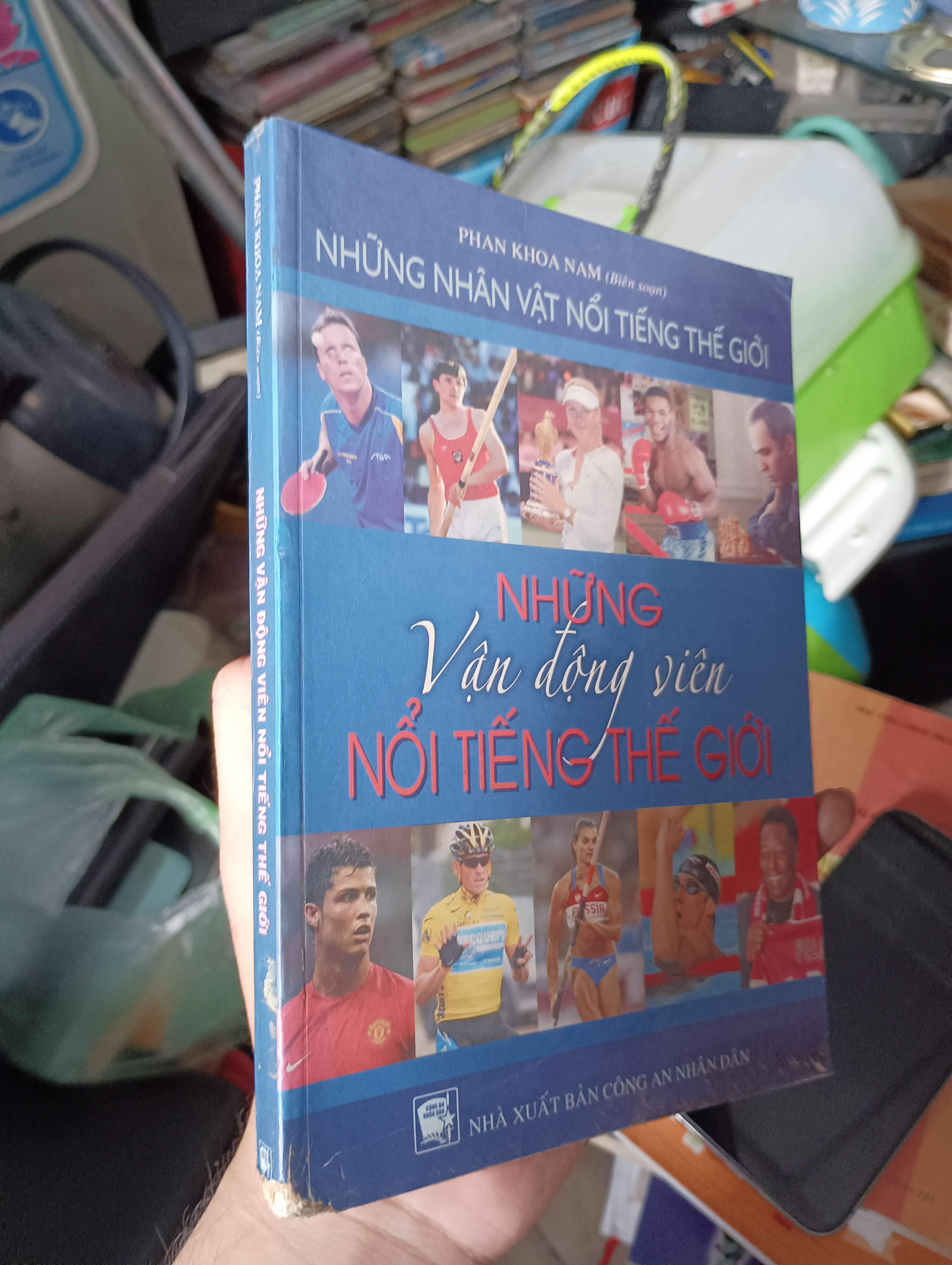 Những Vận Động Viên Nổi Tiếng Thế Giới - Phan Khoa Nam 2010 (Sách kiến thức tổng hợp) KSX