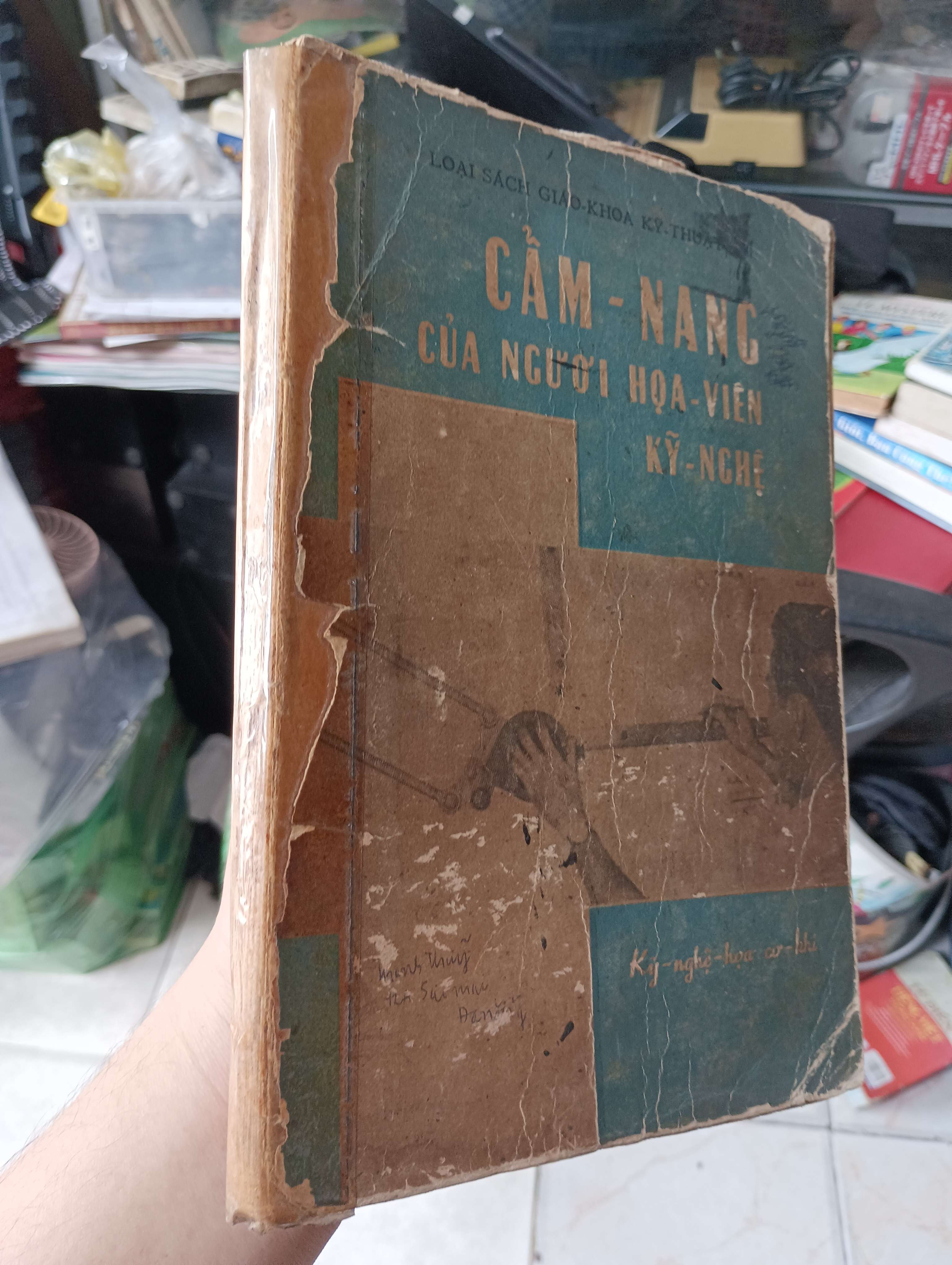 Cẩm nang của người họa viên kỹ nghệ - Bùi Văn Lễ 1963 (Sách văn học) KSX