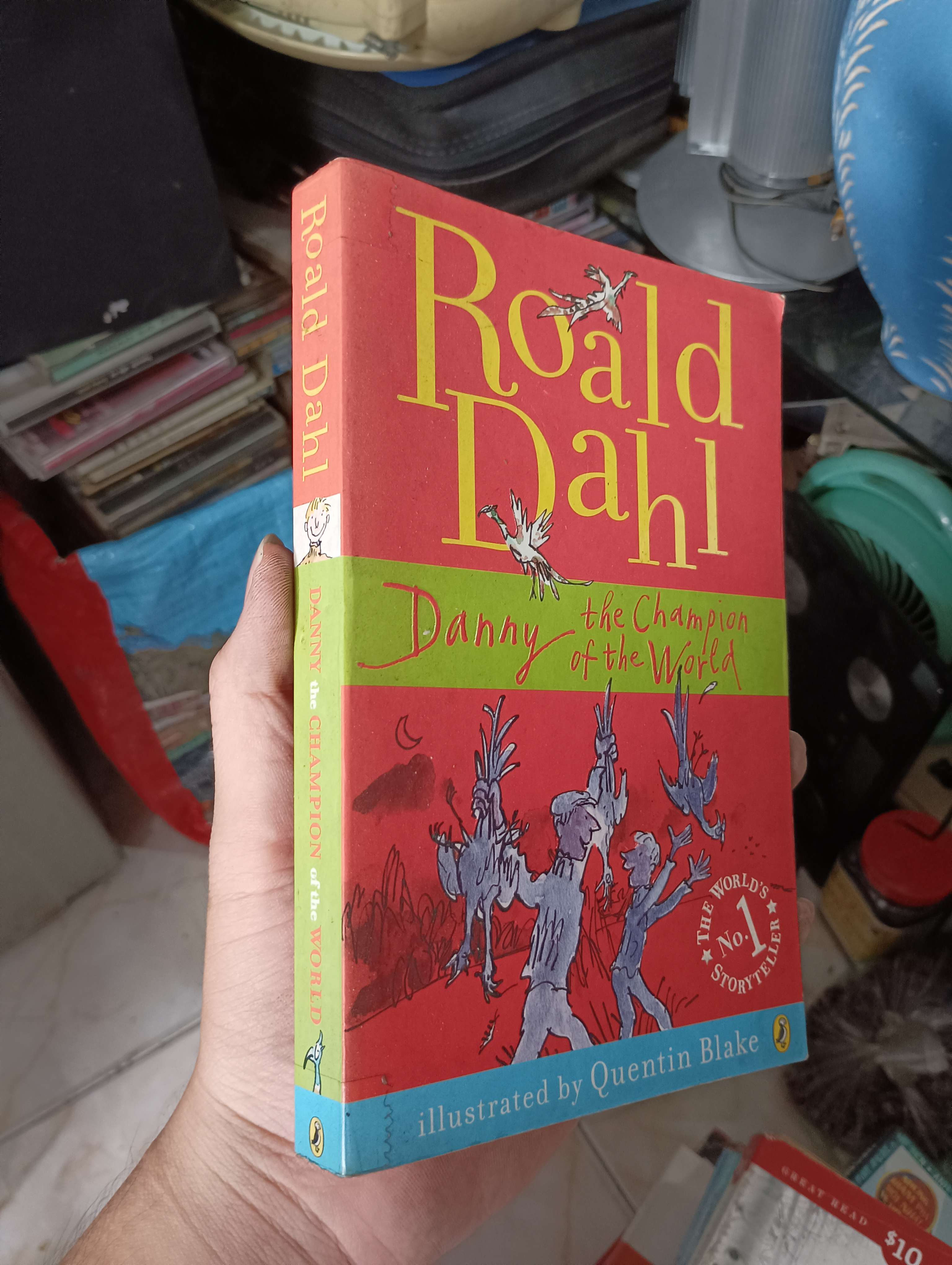 Danny the Champion of the World - : Roald Dahl 1975 (Sách ngoại) KSX