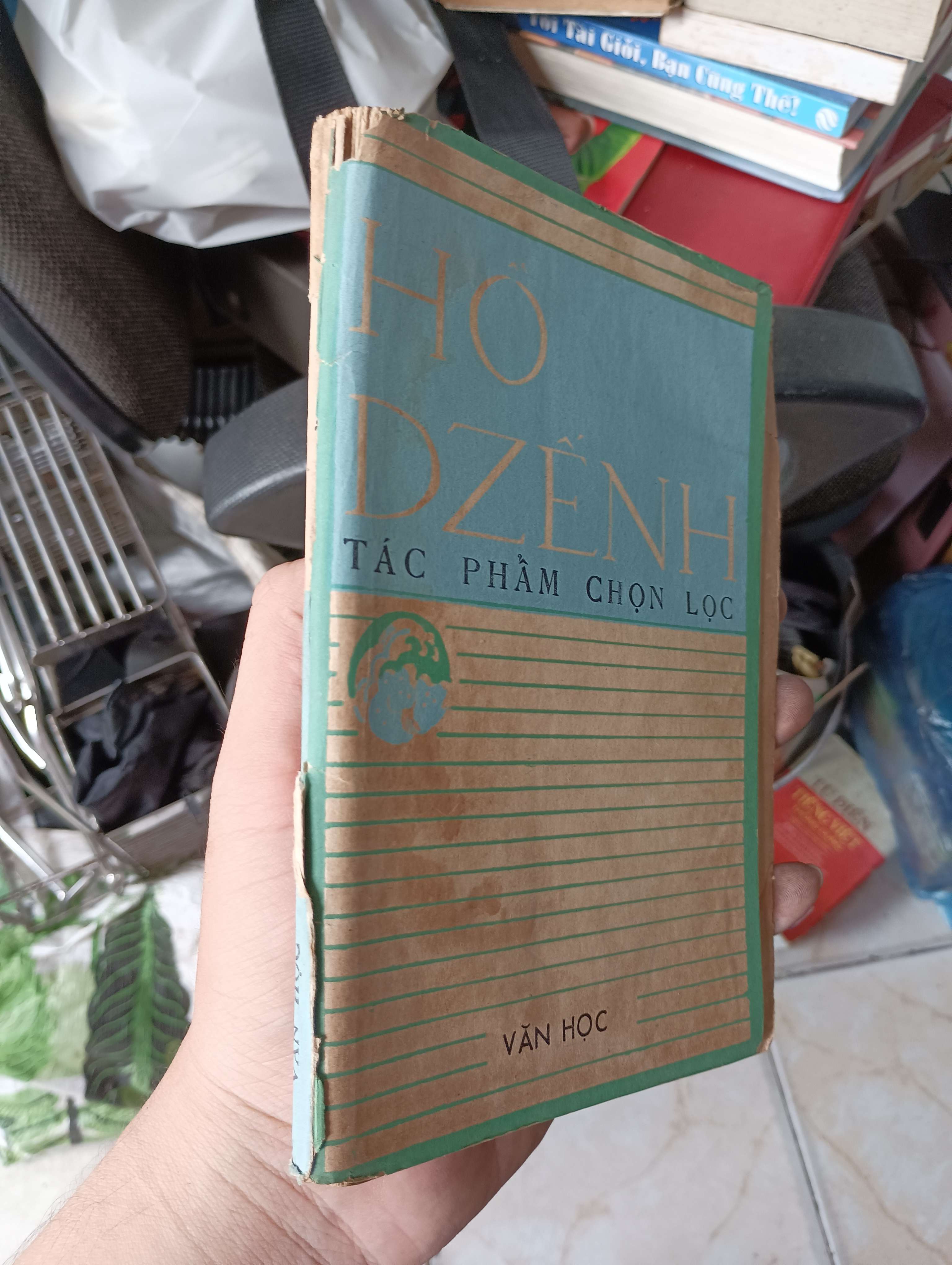 HỒ DZẾNH - TÁC PHẨM CHỌN LỌC 1988 (Sách văn học) KSX