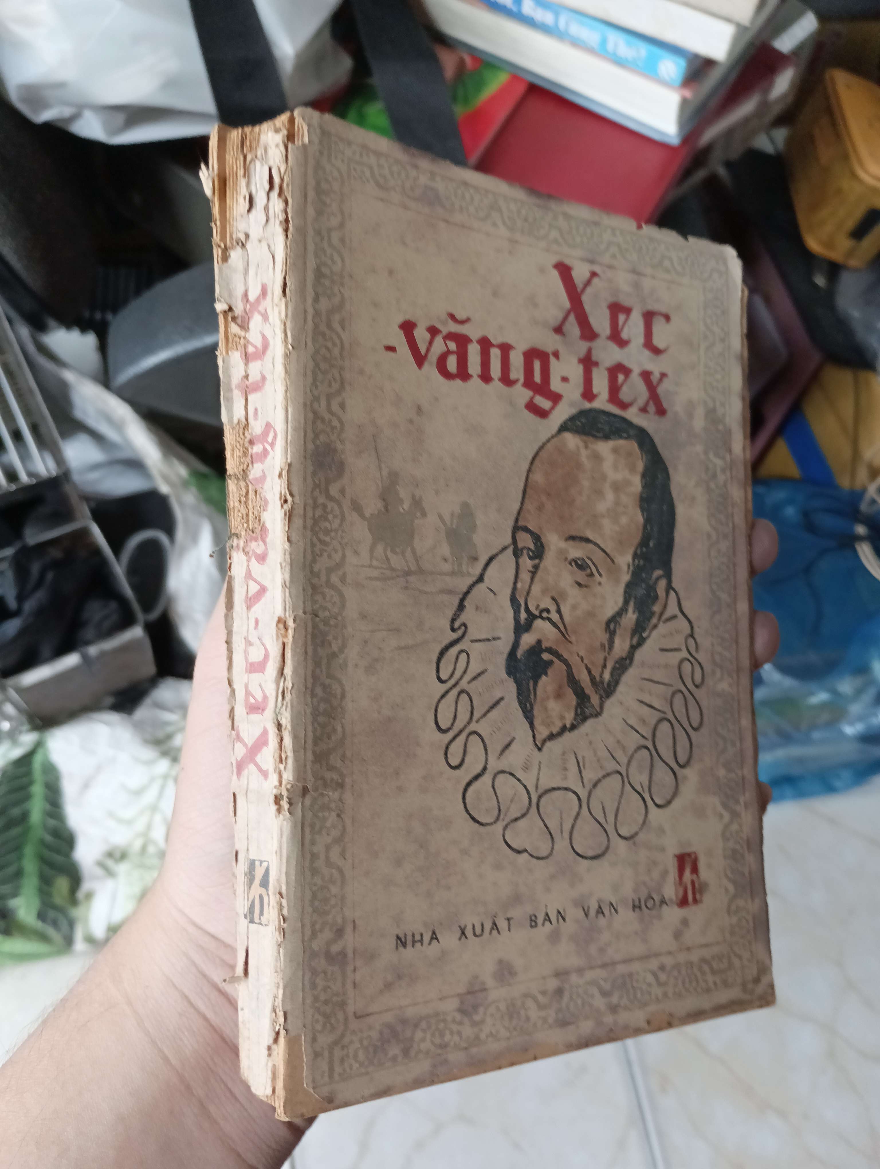 Xec-văng-tex 1982 (Văn học nước ngoài) KSX