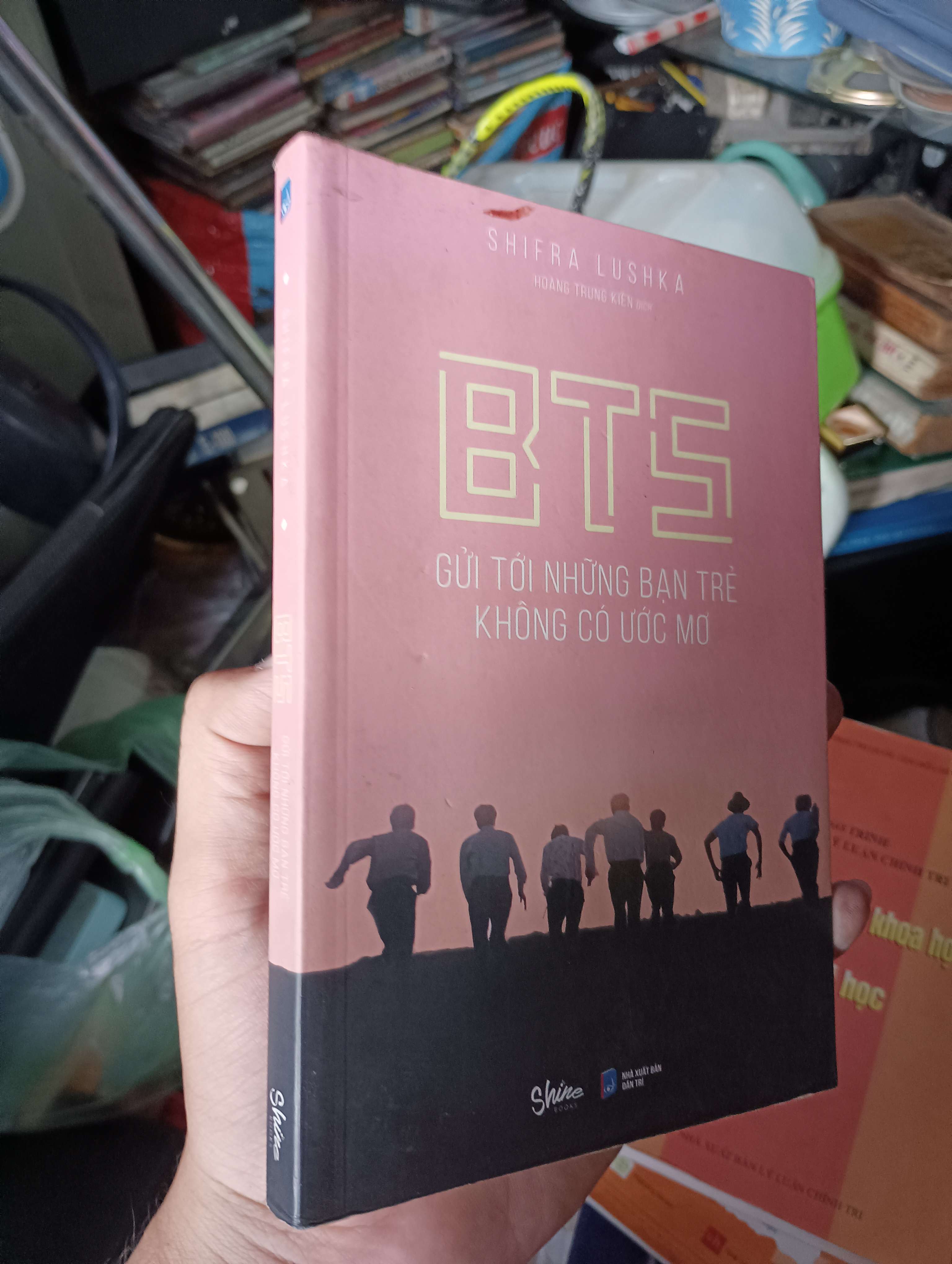 BTS - Gửi Tới Những Bạn Trẻ Không Có Ước Mơ - Shifra Lushka (Kỹ năng sống) KSX