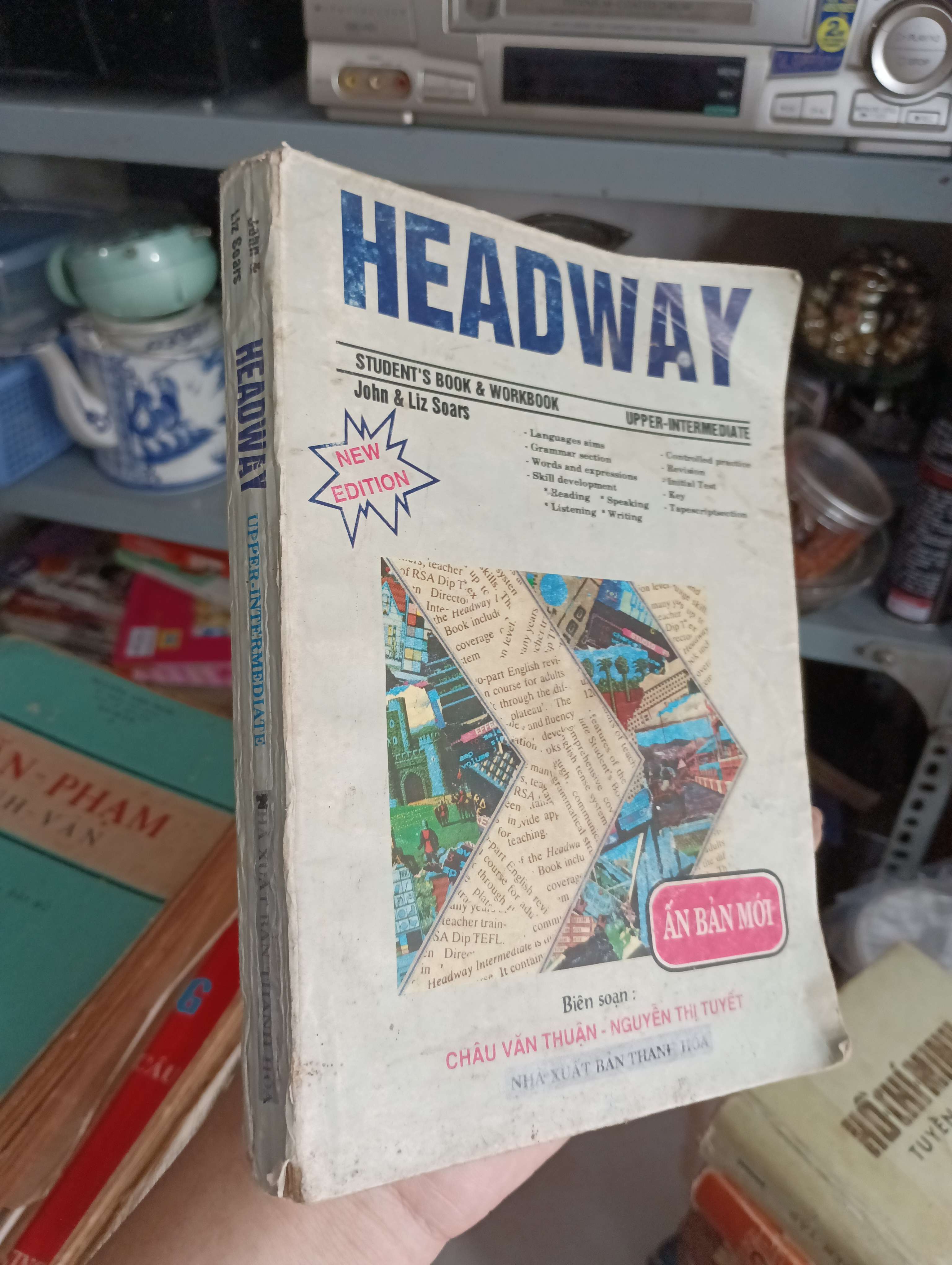 Headway Upper-Intermediate (Student's Book & Workbook) - John & Liz Soars 1996 (Sách học ngoại ngữ) KSX