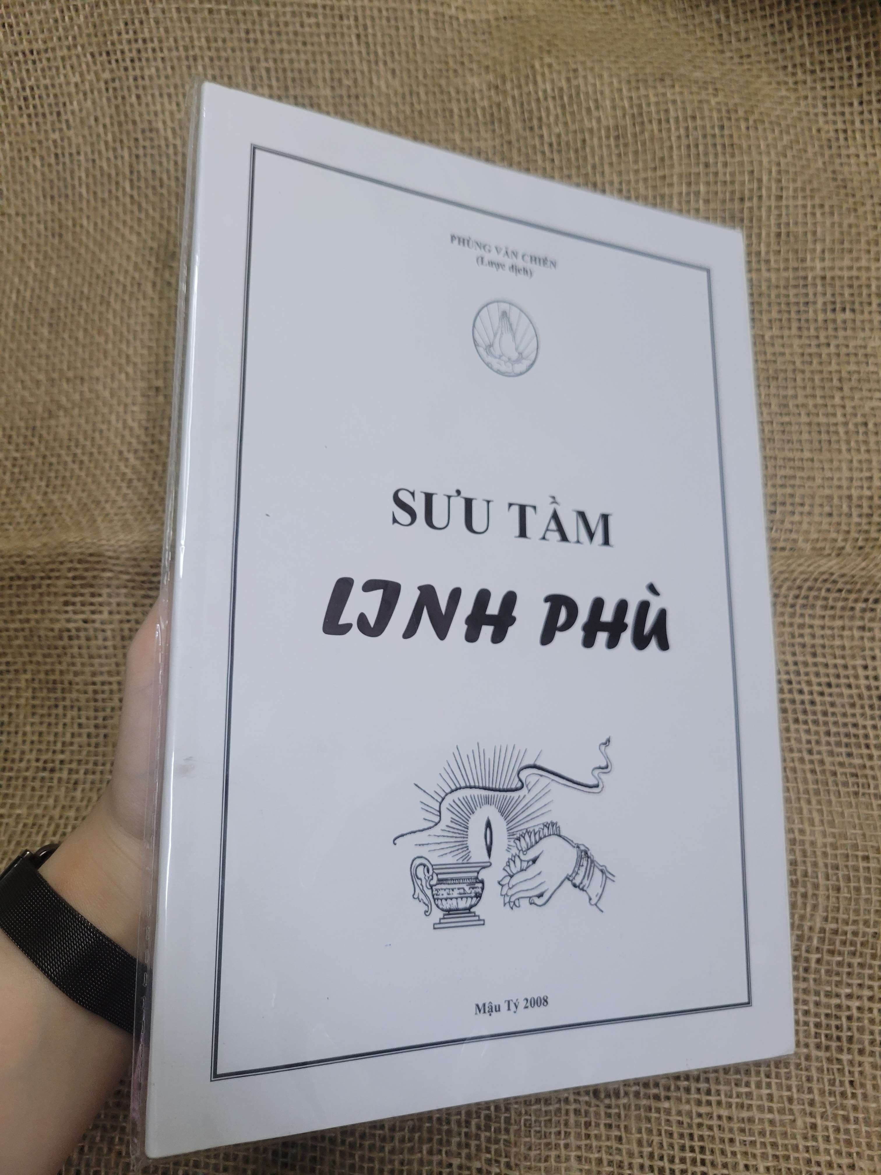 Sưu tầm linh phù - Phùng Văn Chiến mới 80% bẩn bìa, ố (Sách tôn giáo - tâm linh) SPP