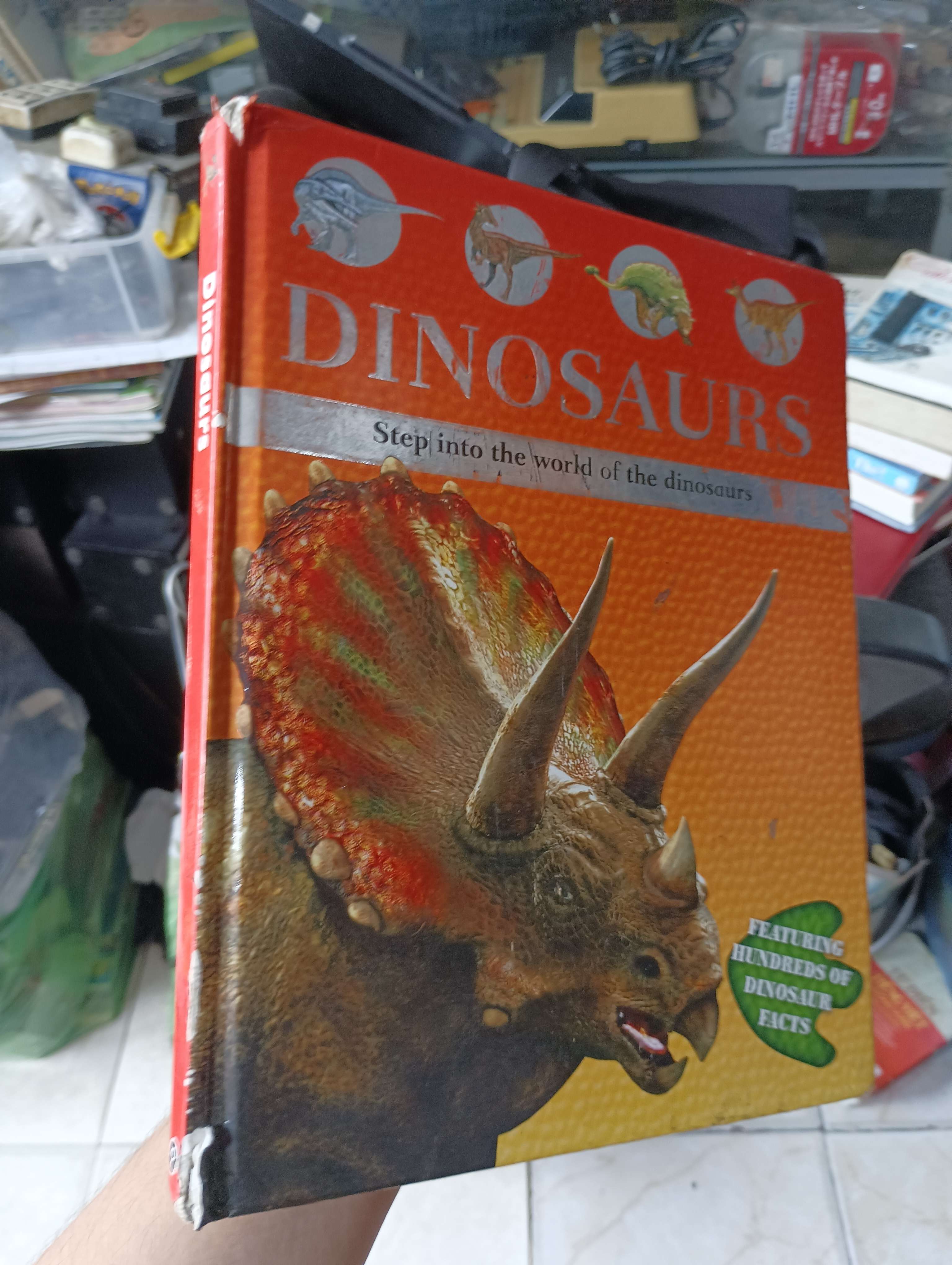 Dinosaurs (Sách kiến thức tổng hợp) KSX