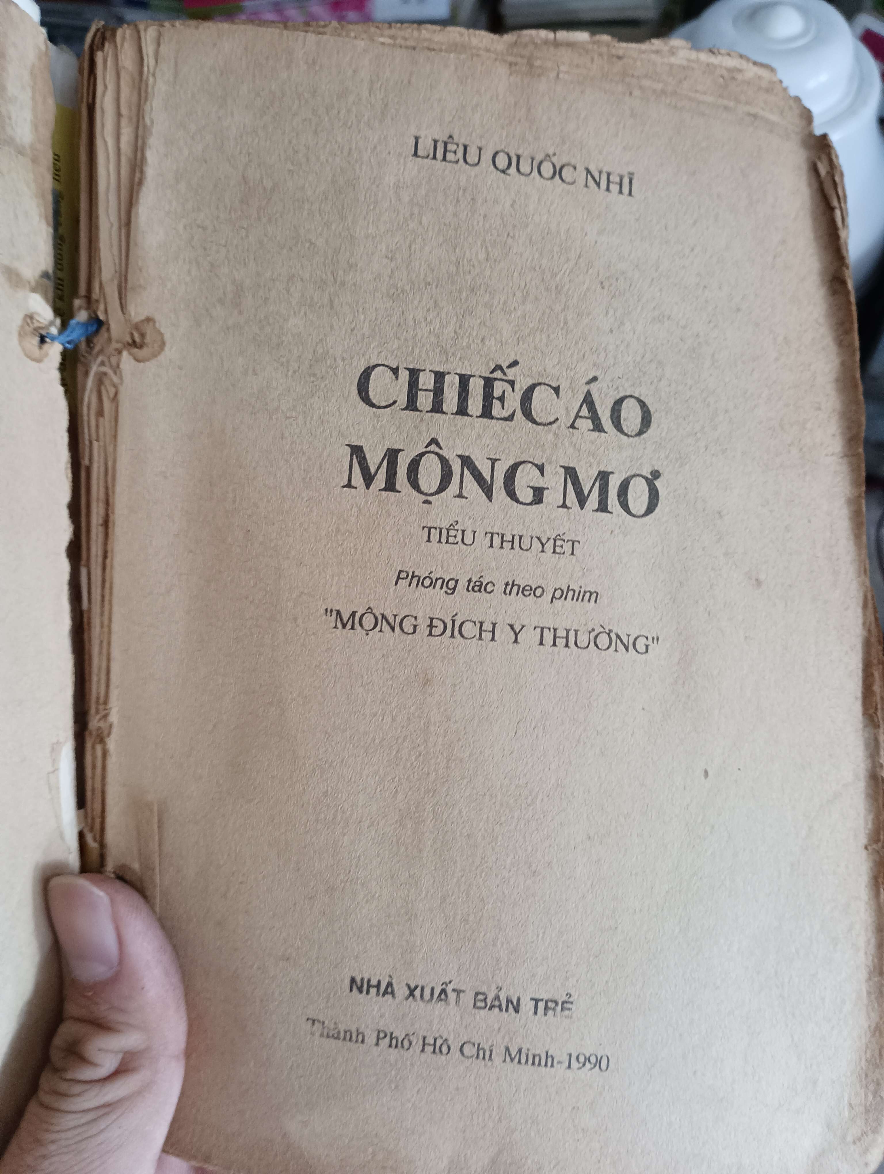Chiếc áo mộng mơ - Liêu Quốc Nhĩ 1990 (Tiểu Thuyết) KSX