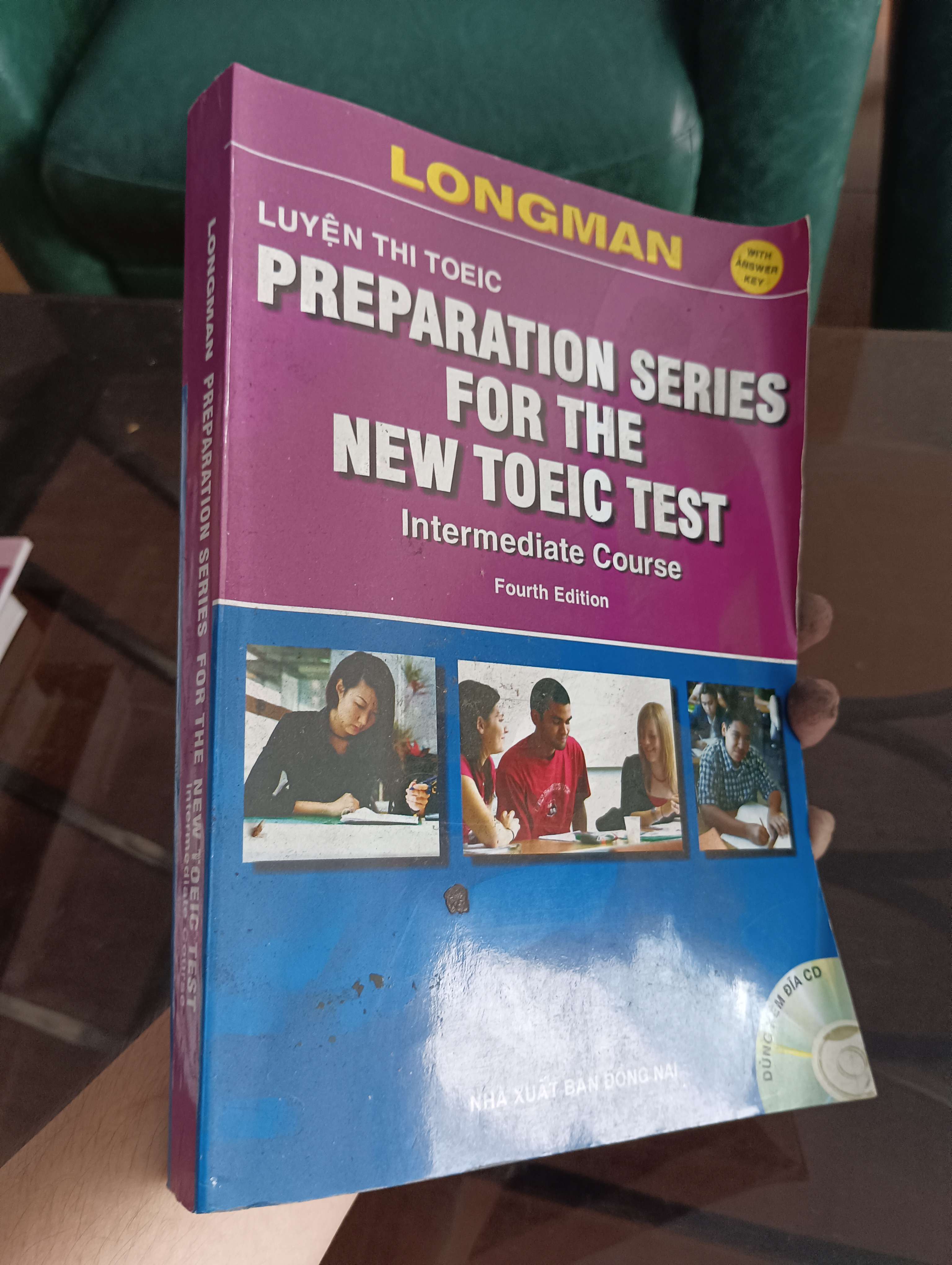 Longman Preparation Series for the New TOEIC Test - Intermediate Course (Fourth Edition) Mới 90% 2009 (Sách học ngoại ngữ) VAVO
