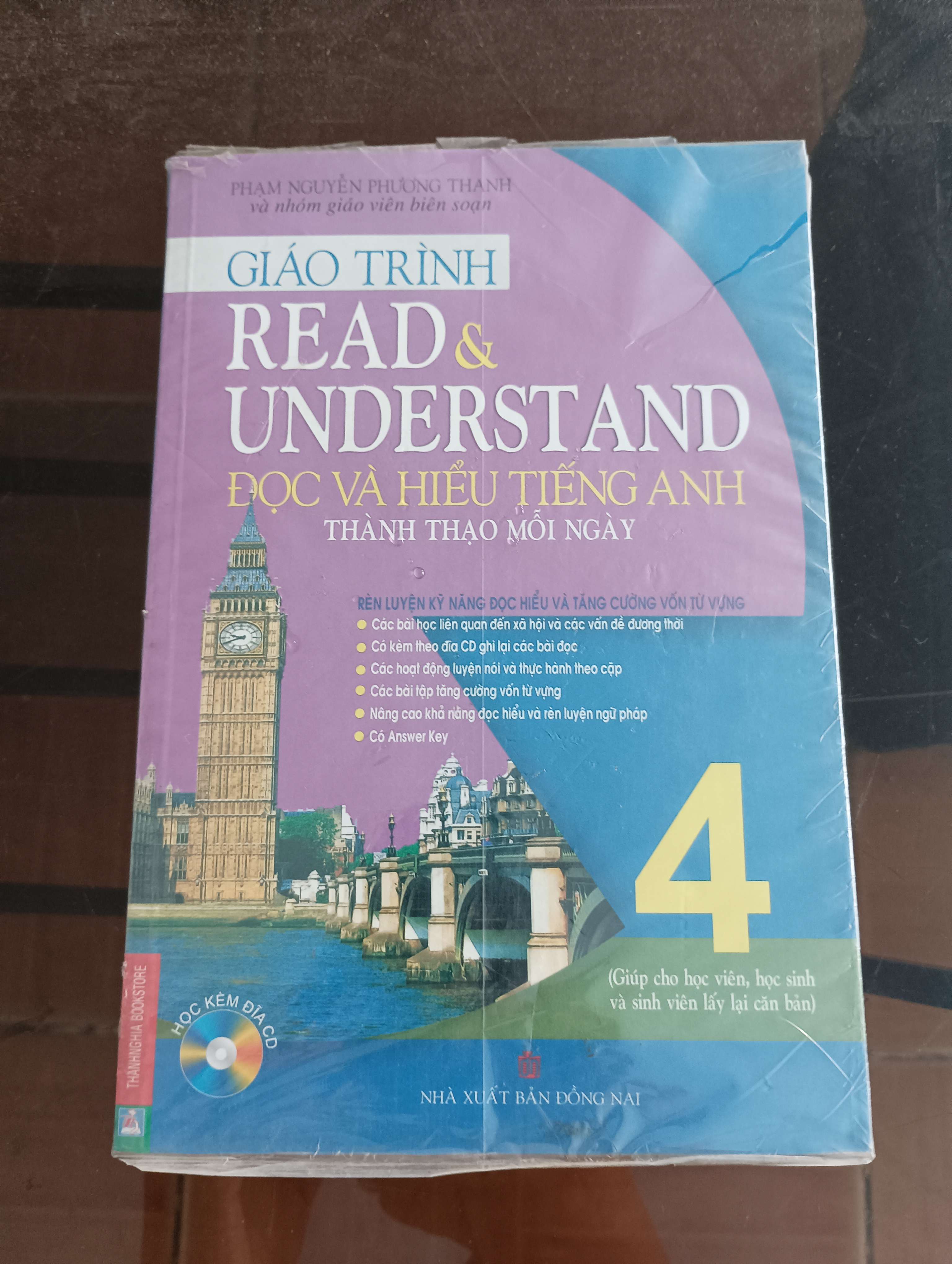 Giáo Trình Read & Understand Đọc Và Hiểu Tiếng Anh Thành Thạo Mỗi Ngày (Quyển 4) - Phạm Nguyễn Phương Thanh Mới 90% 2009 (Sách học ngoại ngữ) VAVO