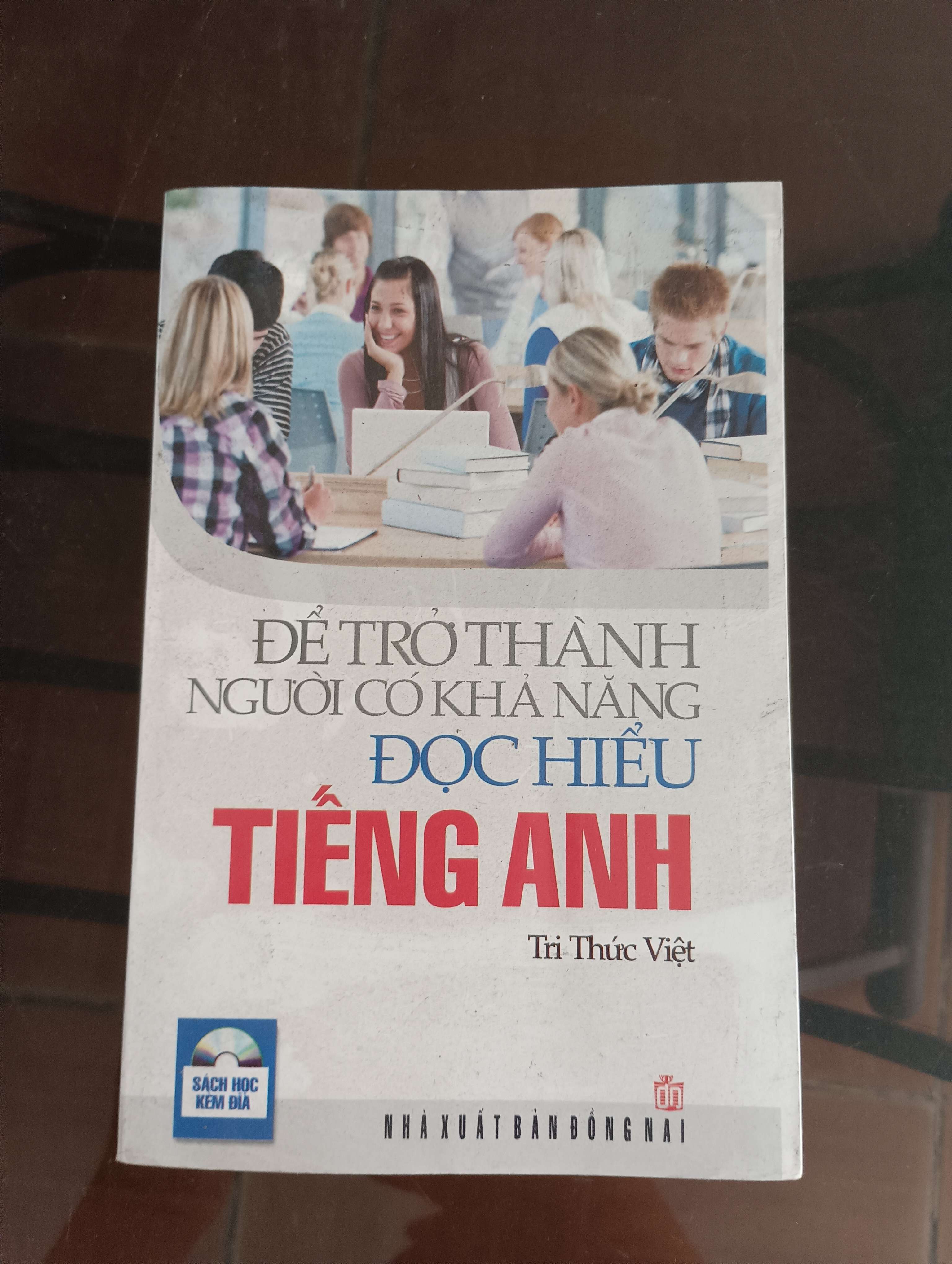 Để Trở Thành Người Có Khả Năng Đọc Hiểu Tiếng Anh - Tri Thức Việt Mới 90% 2011 (Sách học ngoại ngữ) VAVO
