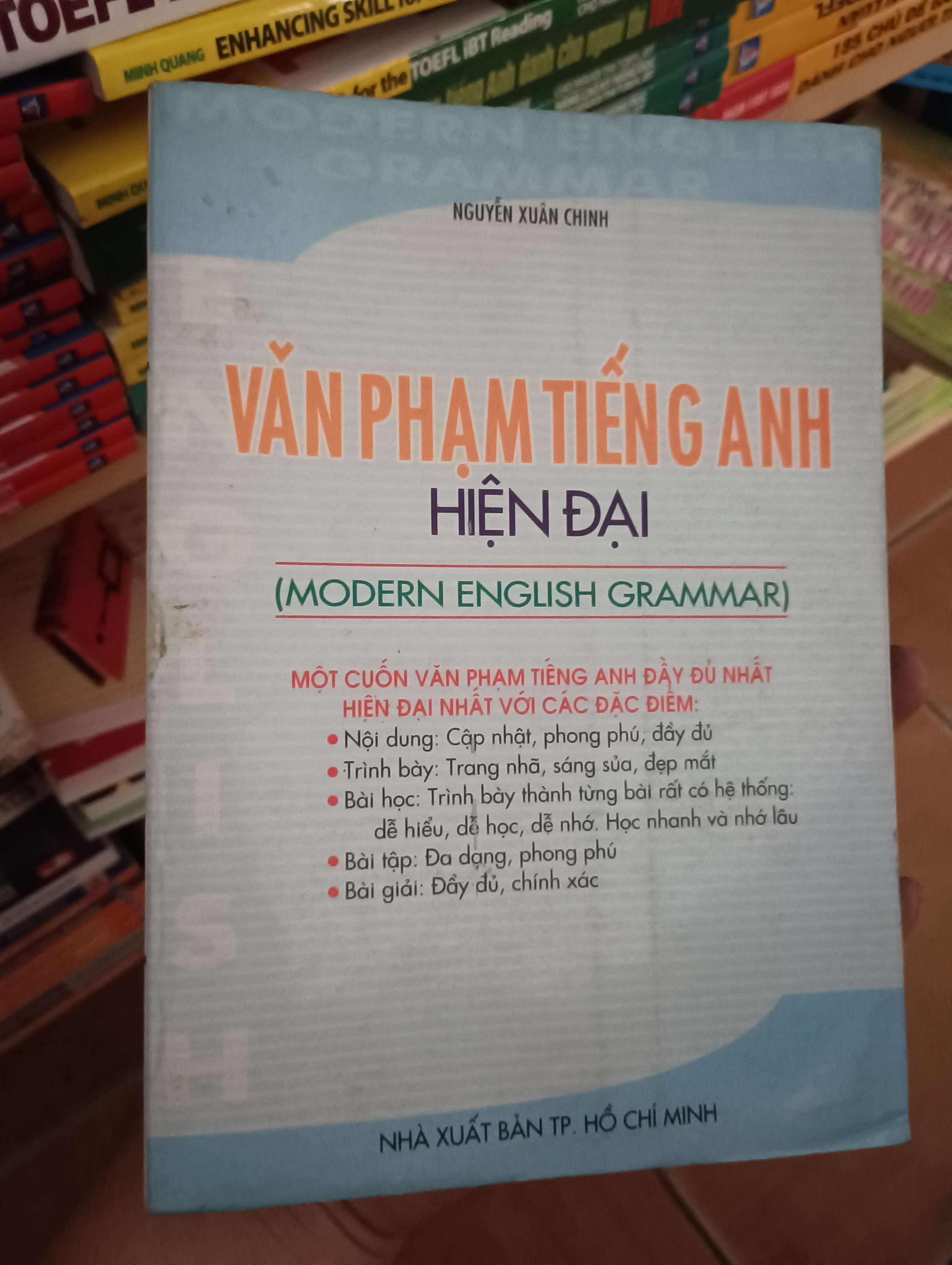 Văn phạm tiếng Anh hiện đại (Modern English Grammar) - Nguyễn Xuân Chinh Mới 90% (Sách học ngoại ngữ) VAVO