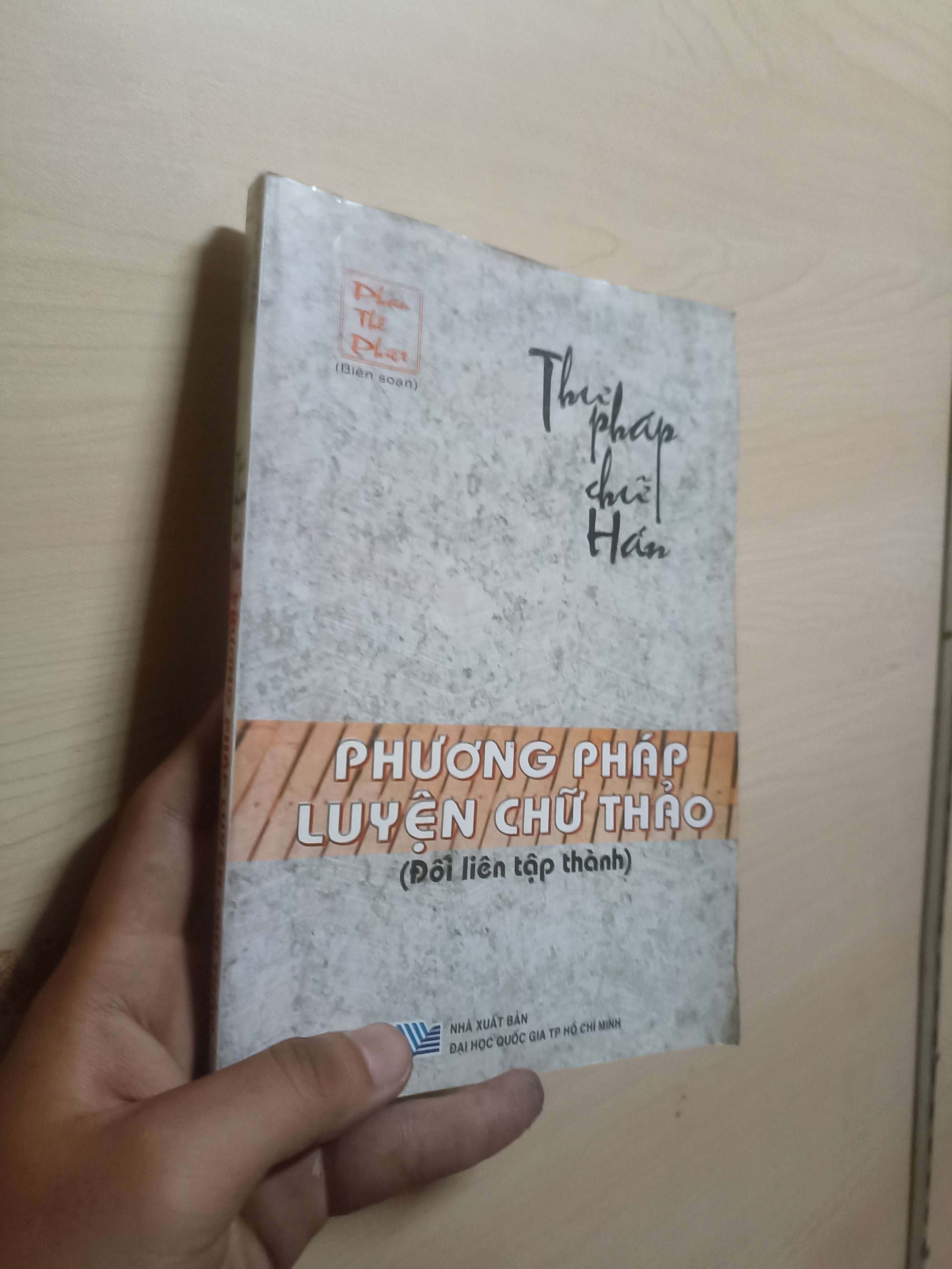 Thư pháp chữ Hán: Phương pháp luyện chữ Thảo Mới 80% (Sách giáo khoa - giáo trình) VAVO