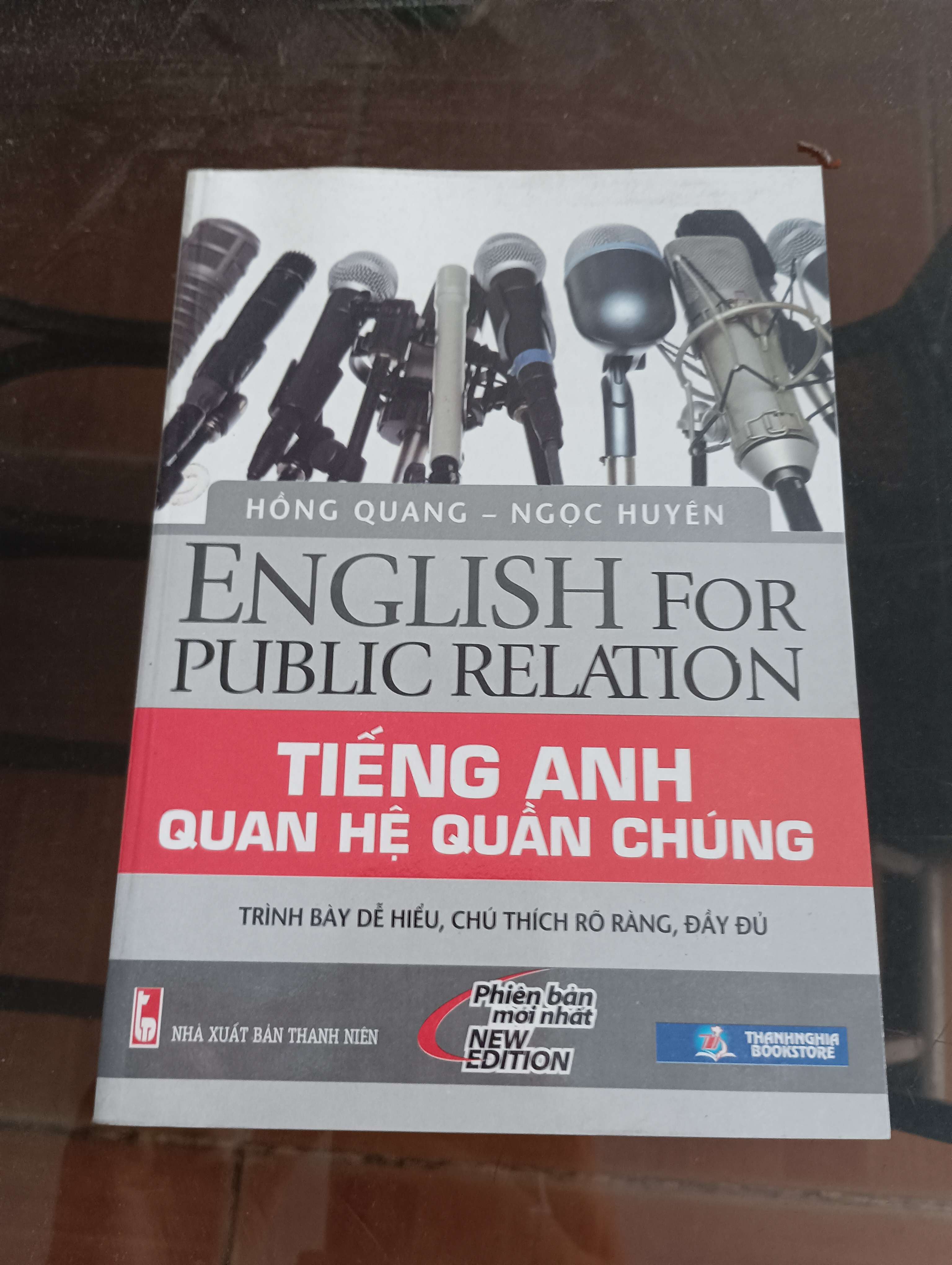 Tiếng Anh quan hệ chúng (English for Public Relation) (Hồng Quang – Ngọc Huyền) Mới 90% 2014 (Sách học ngoại ngữ) VAVO