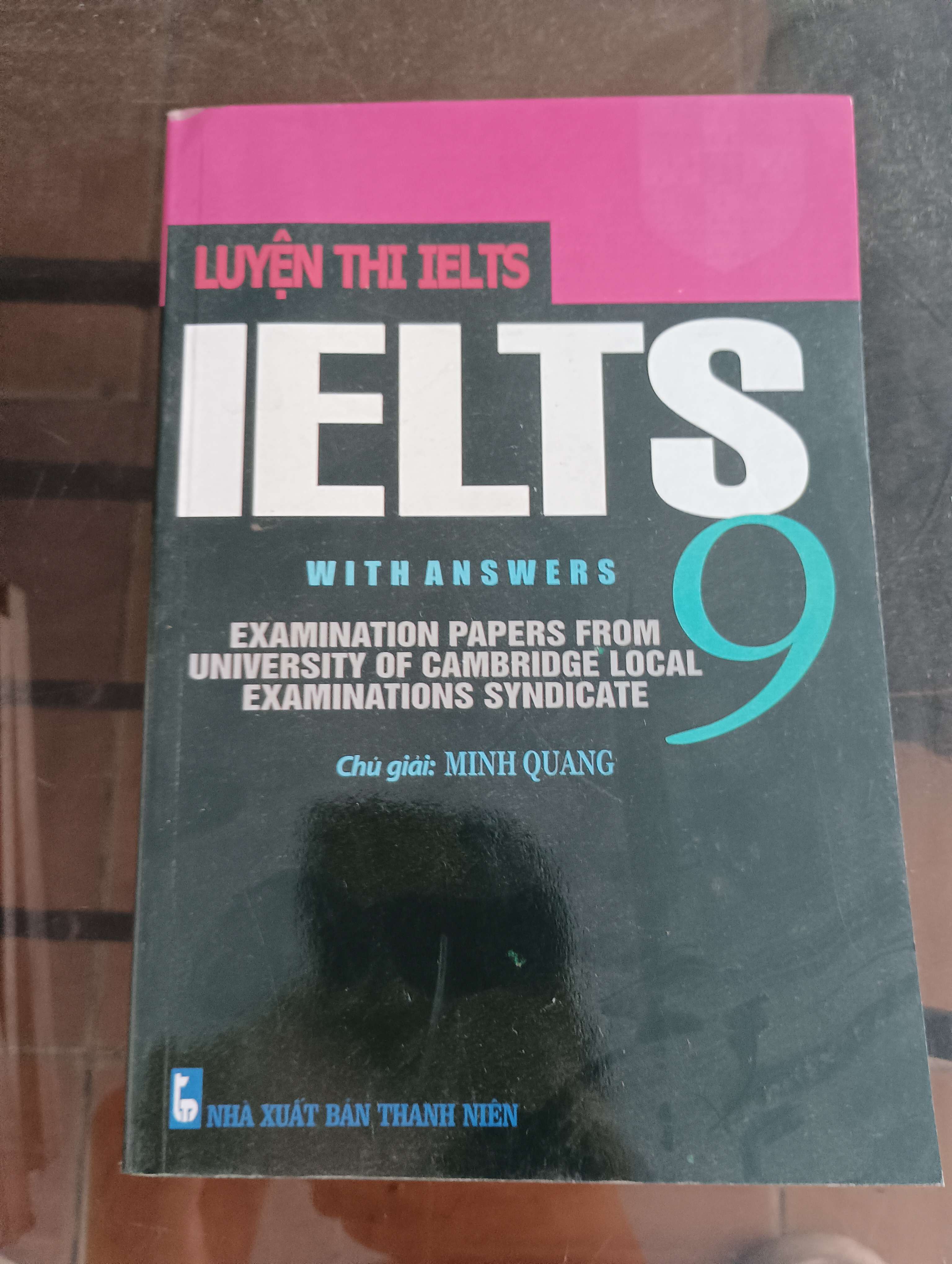 Luyện Thi IELTS 9 - With Answers (Examination Papers from University of Cambridge Local Examinations Syndicate) - Minh Quang Mới 90% 2013 (Sách học ngoại ngữ) VAVO