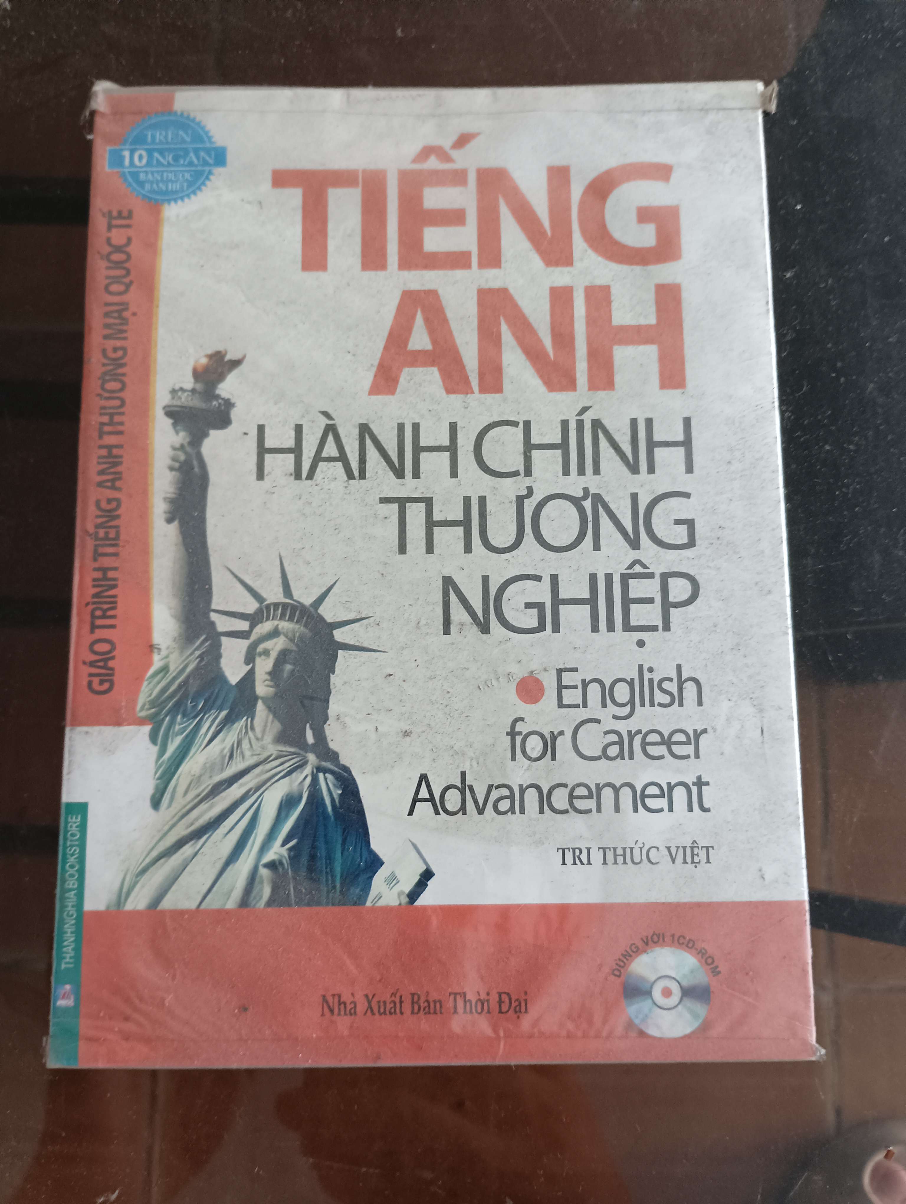 Tiếng Anh hành chính thương nghiệp (English for Career Advancement) - Tri Thức Việt Mới 90% (Sách học ngoại ngữ) VAVO
