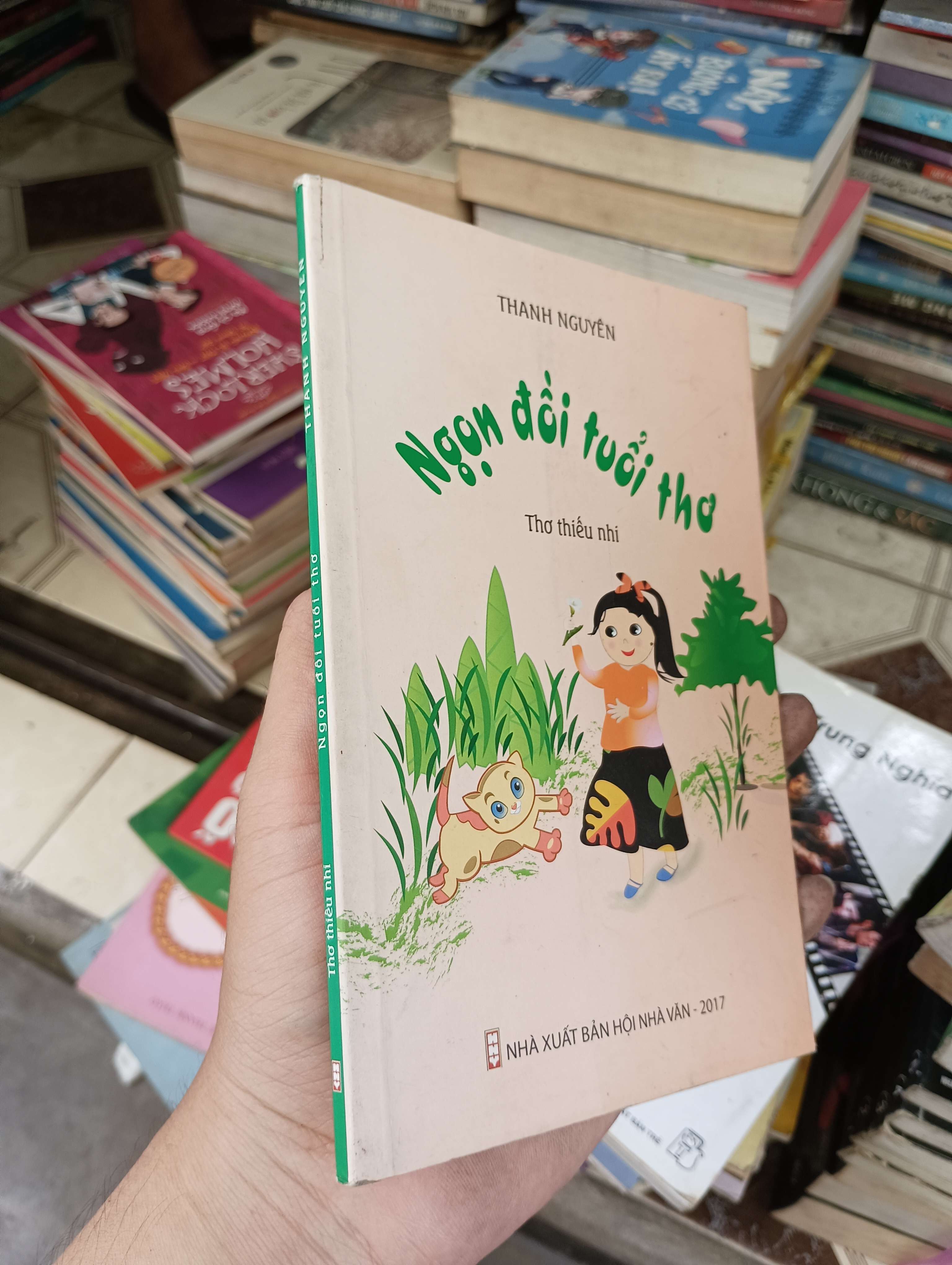 Ngọn đồi tuổi thơ - Thanh Nguyên 2017 (Sách thiếu nhi) BGB