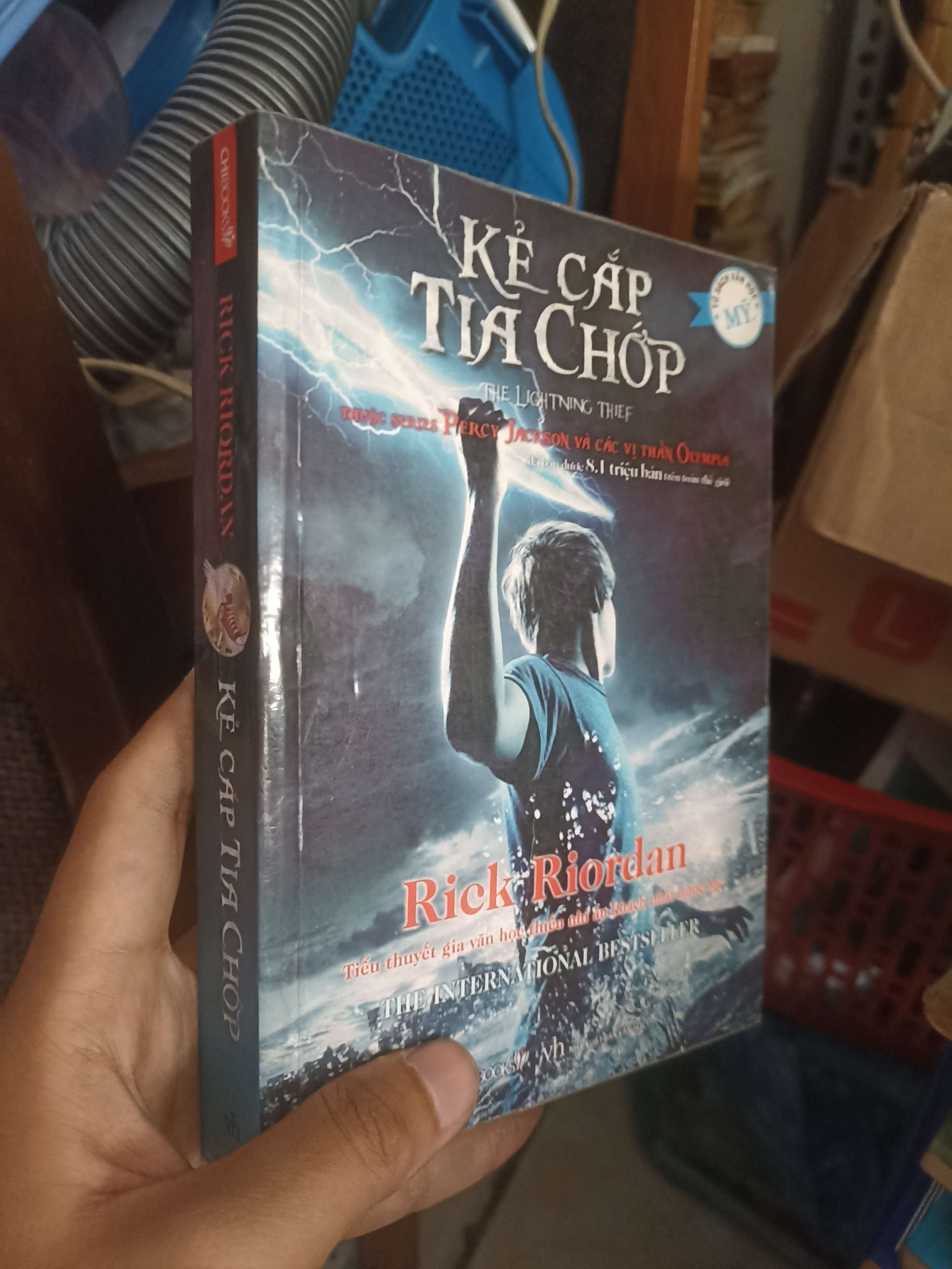 Kẻ cắp tia chớp (The Lightning Thief) - Rick Riordan (Tiểu Thuyết) KSX