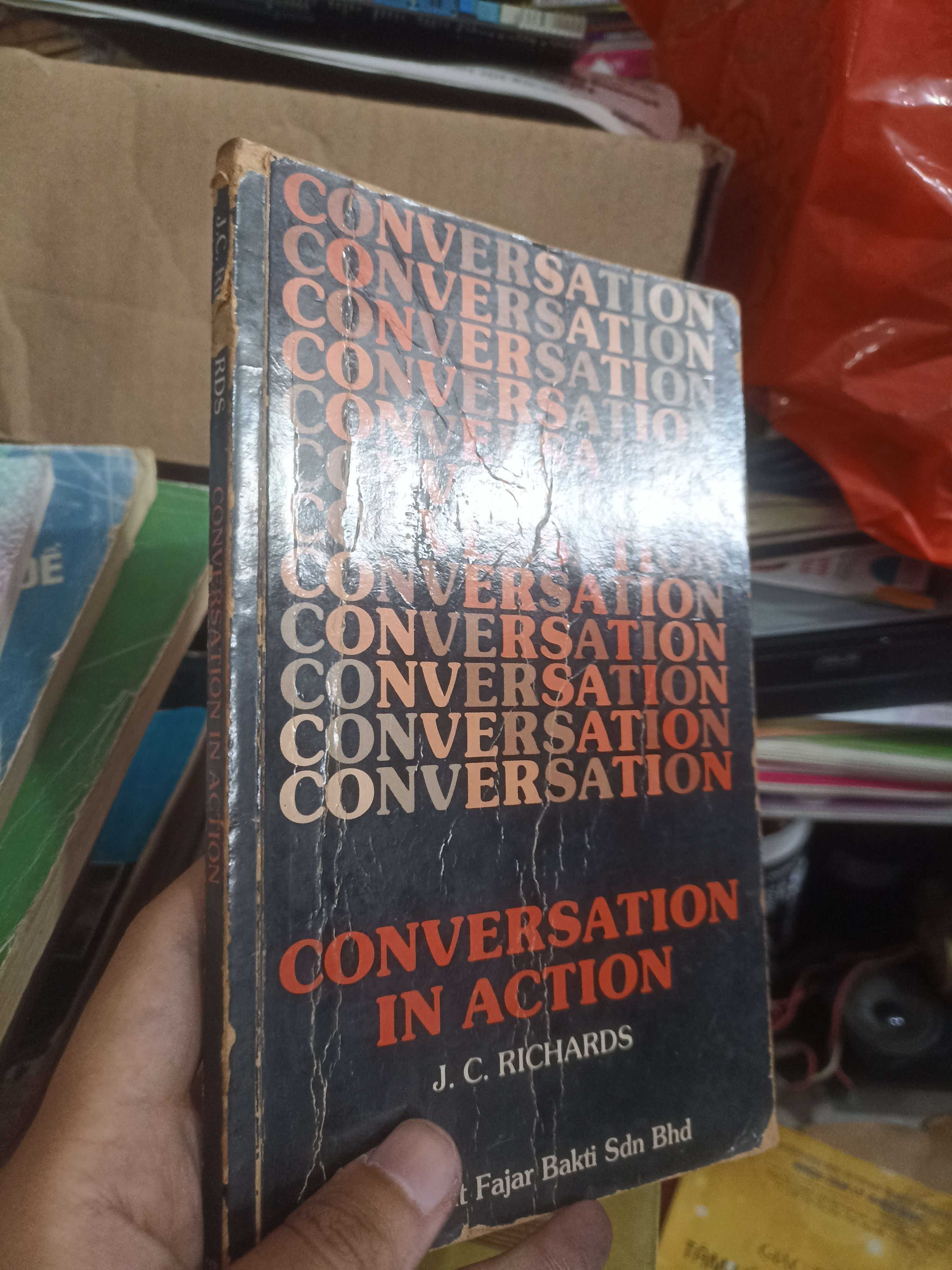 Conversation in Action - J. C. Richards (Sách học ngoại ngữ) KSX