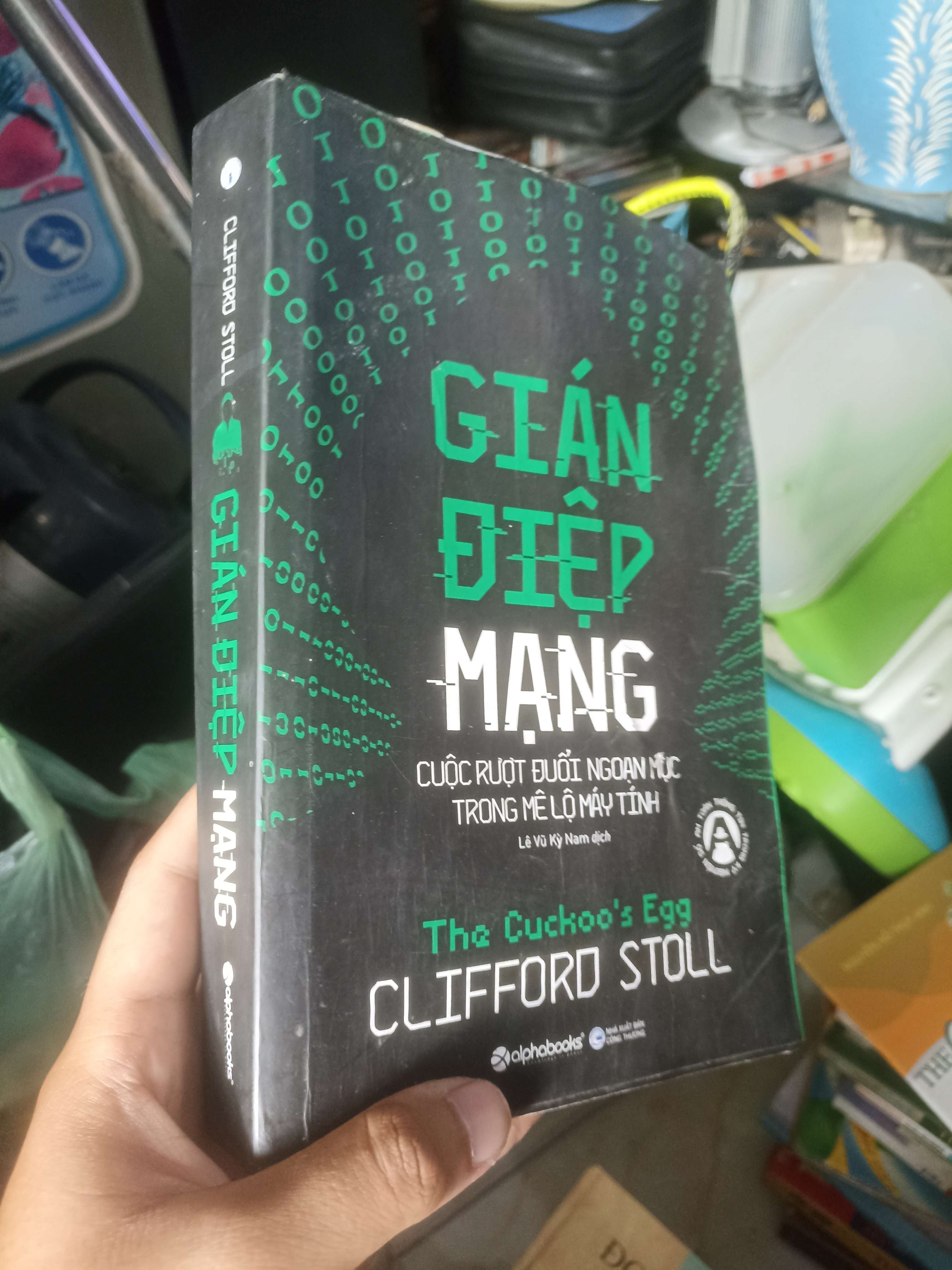Gián điệp mạng: Cuộc rượt đuổi ngoạn mục trong mê lộ máy tính (The Cuckoo's Egg) (Clifford Stoll) (Sách văn học) KSX