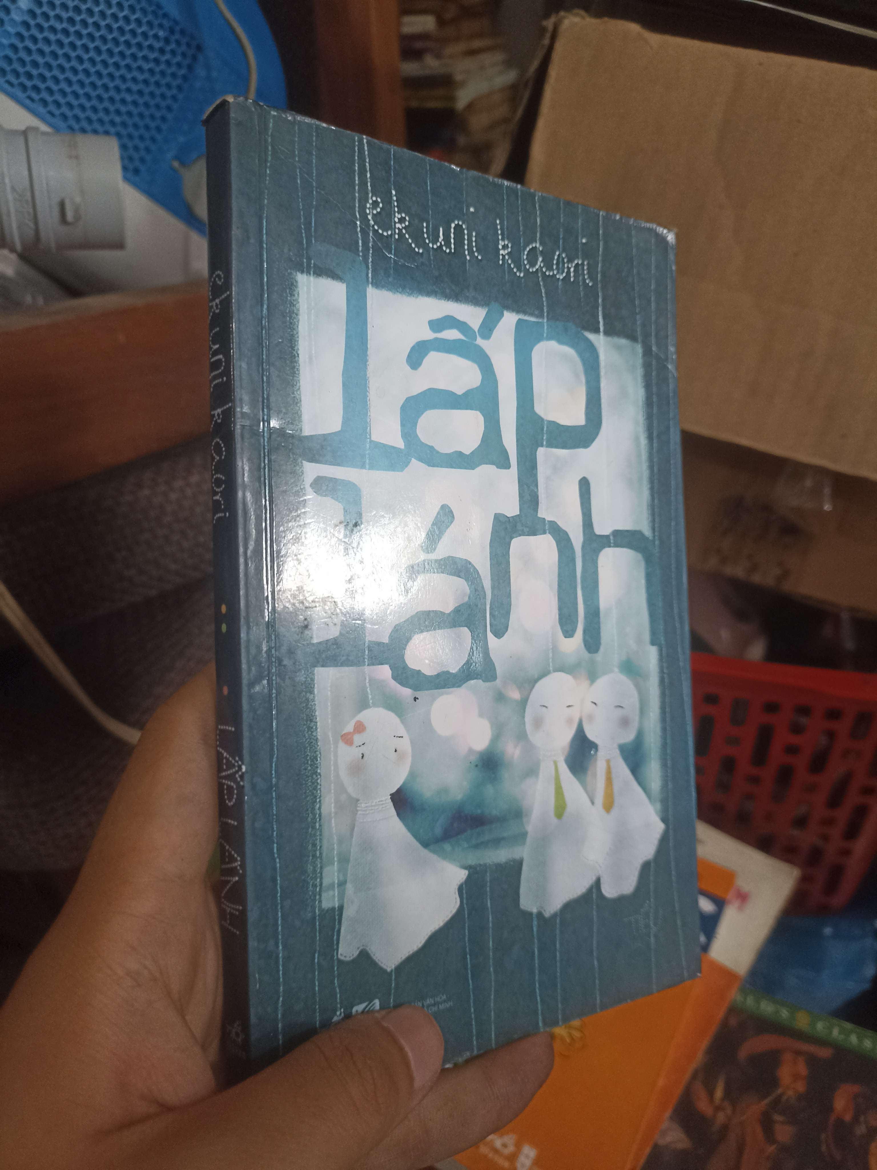 Lấp lánh - Ekuni Kaori (Tiểu Thuyết) KSX