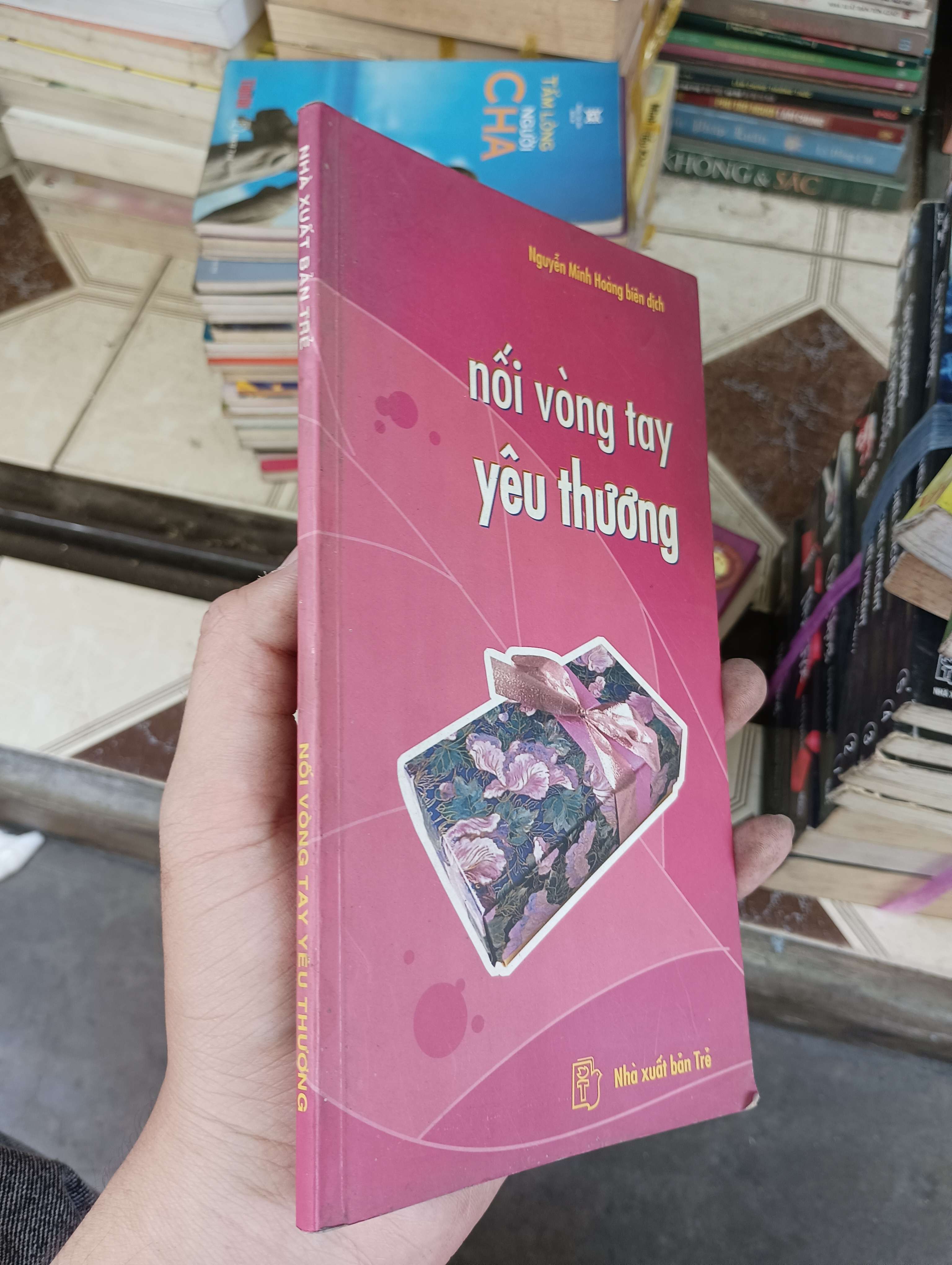 Nối vòng tay yêu thương - Nguyễn Minh Hoàng 2003 (Kỹ năng sống) BGB