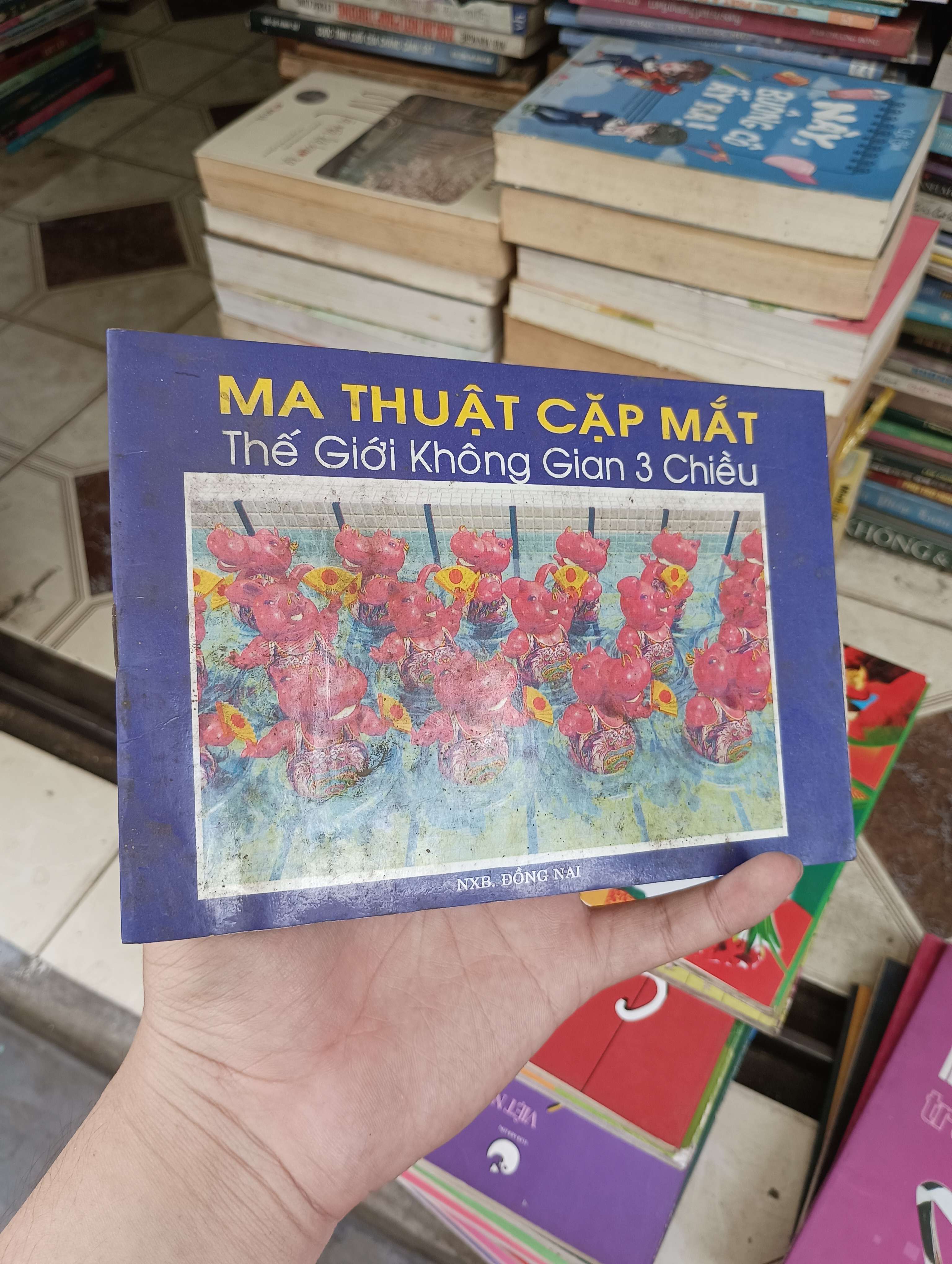 Ma thuật cặp mắt - Thế giới không gian 3 chiều (Sách kiến thức tổng hợp) BGB