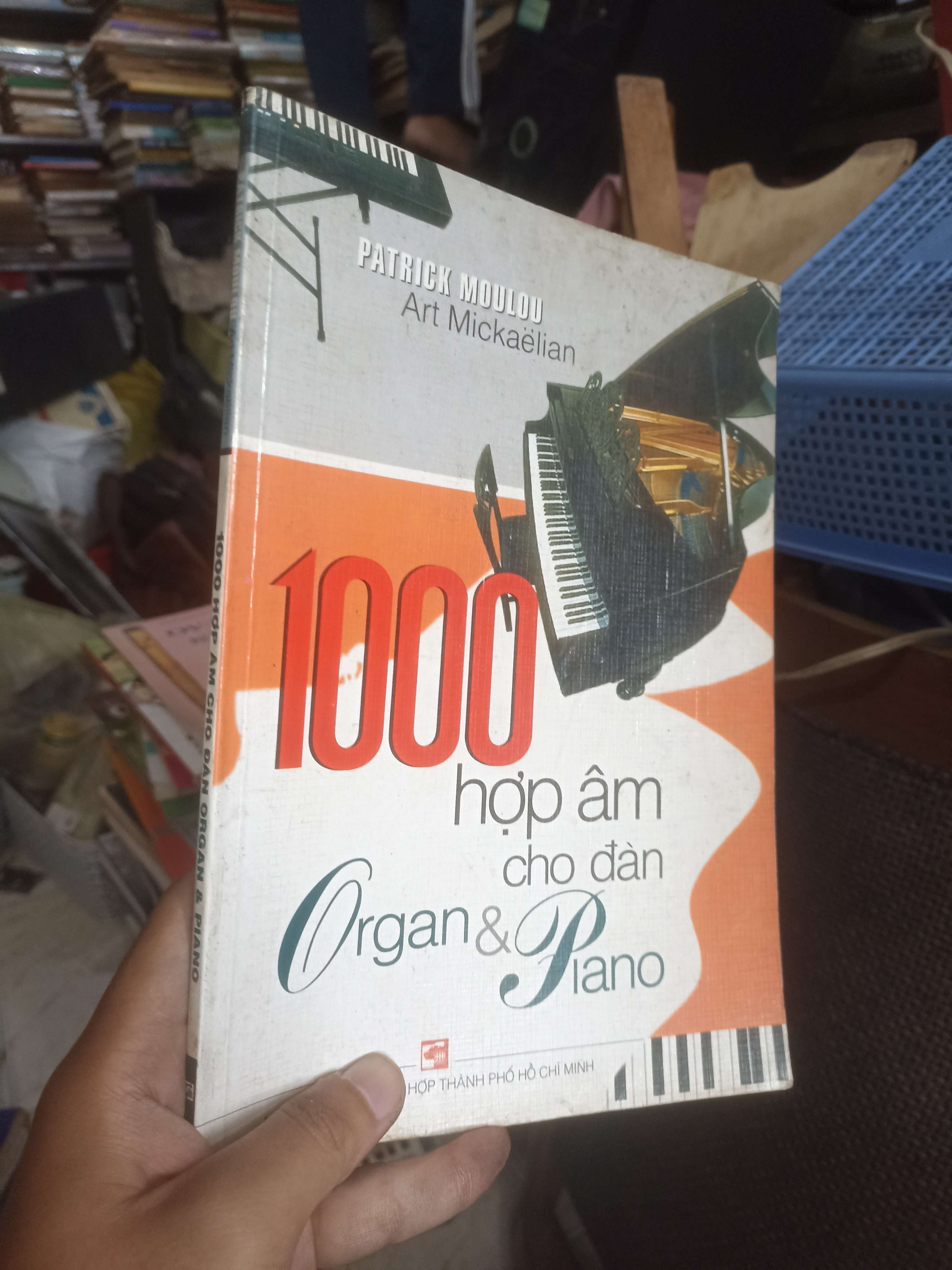1000 Hợp Âm Cho Đàn Organ & Piano - Patrick Moulou, Art Mickaëlian (Sách giáo khoa - giáo trình) KSX