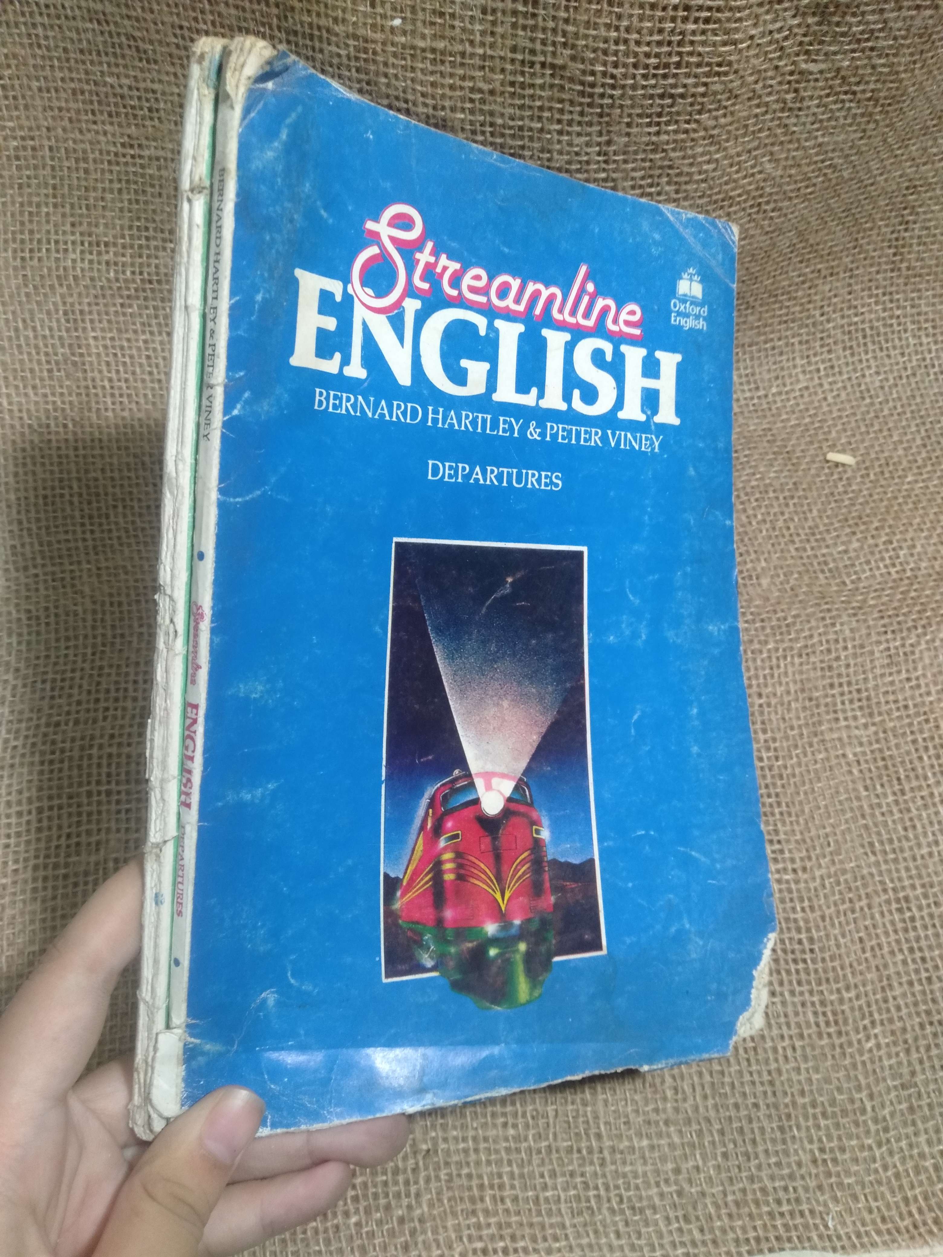Streamline English: Departures — Bernard Hartley & Peter Viney 70% ố,rách nhẹ , có trang bị dính mực,có chữ ký (Sách học ngoại ngữ) HLSC