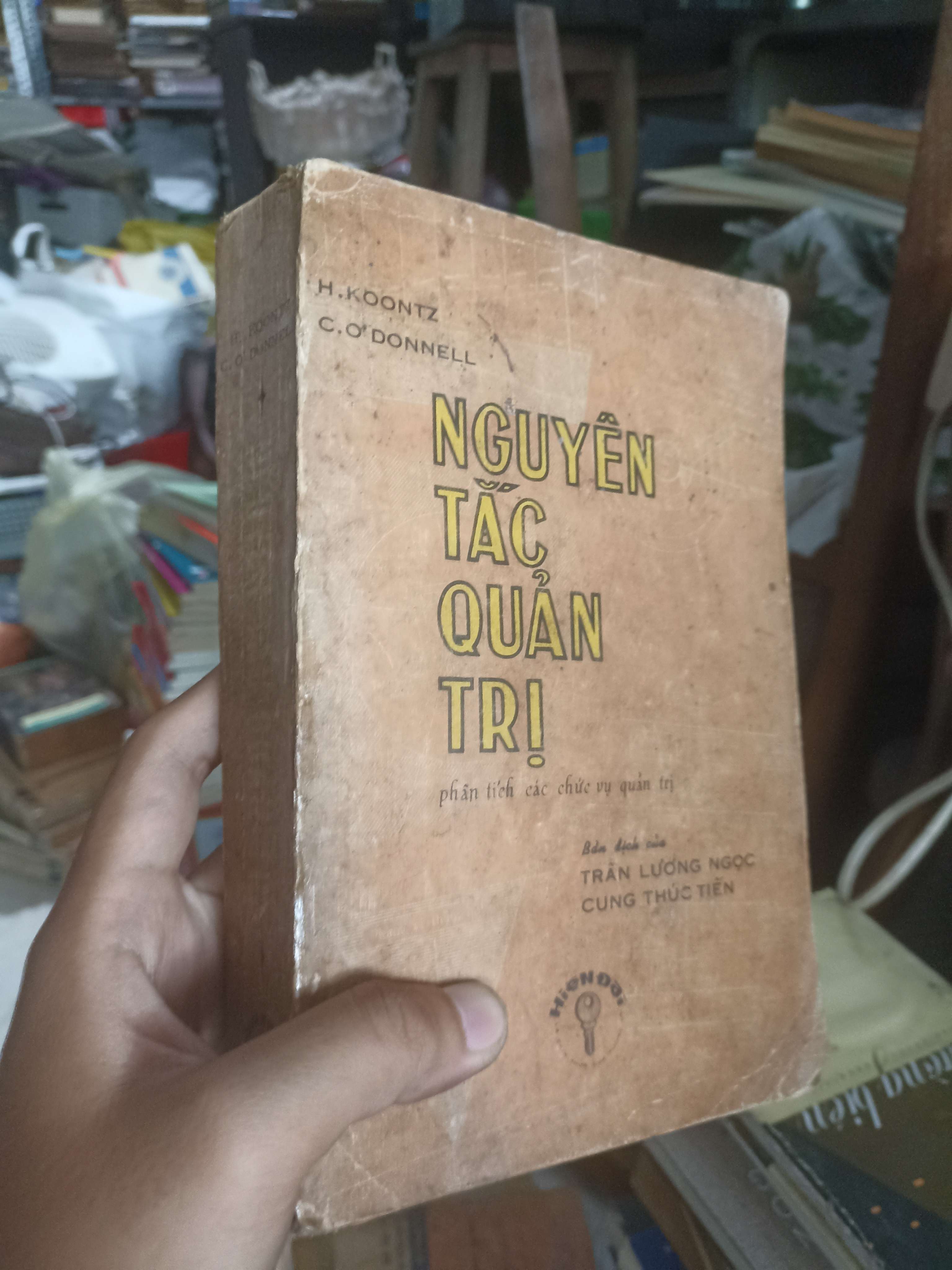 Nguyên tắc quản trị - Phân tích các chức vụ quản trị (H. Koontz, C. O'Donnell) (Sách kinh tế - tài chính - chứng khoán) KSX