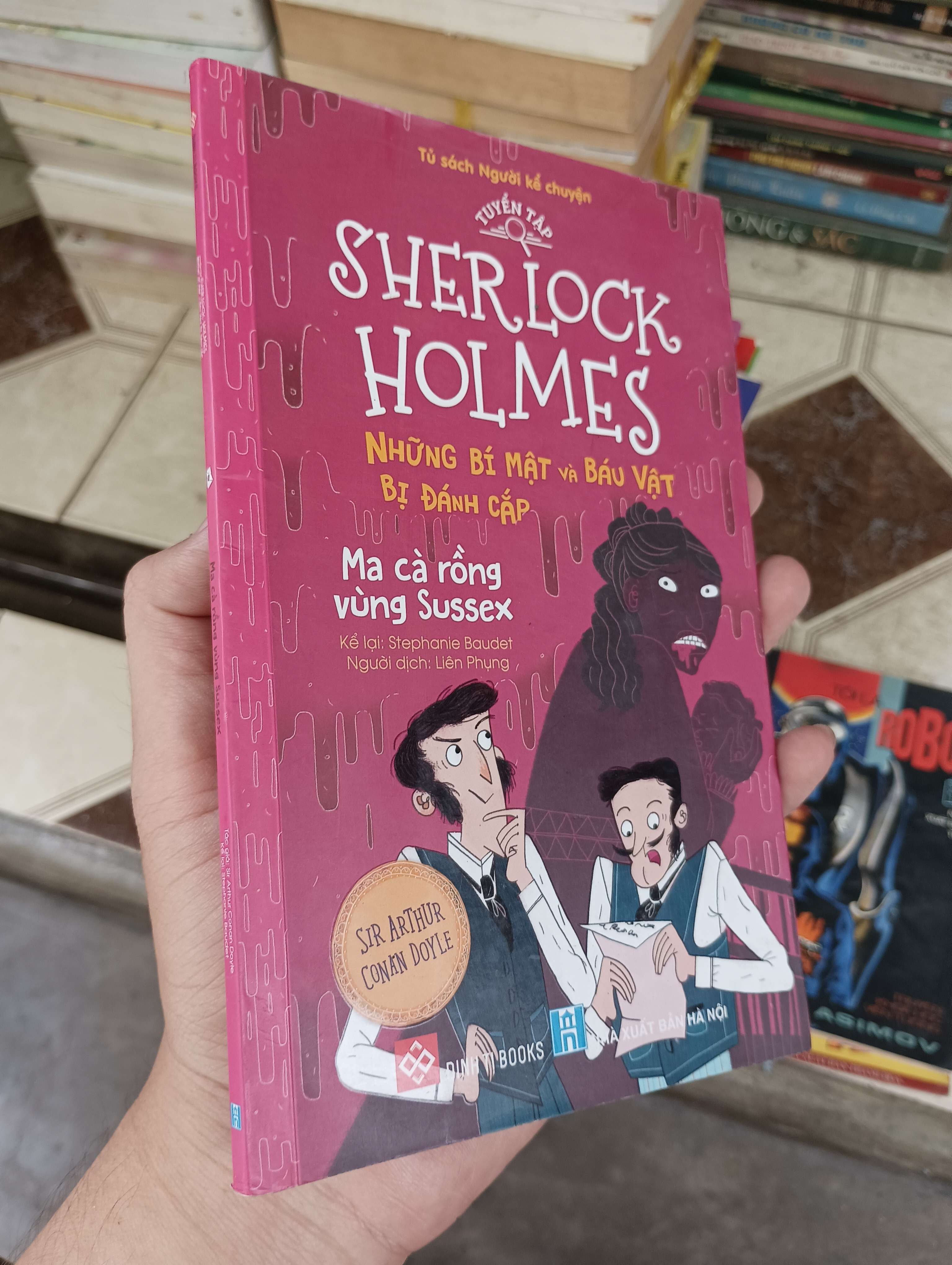 Sherlock Holmes - Những bí mật và báu vật bị đánh cắp: Ma cà rồng vùng Sussex (Sir Arthur Conan Doyle) 2022 (Tiểu Thuyết) BGB
