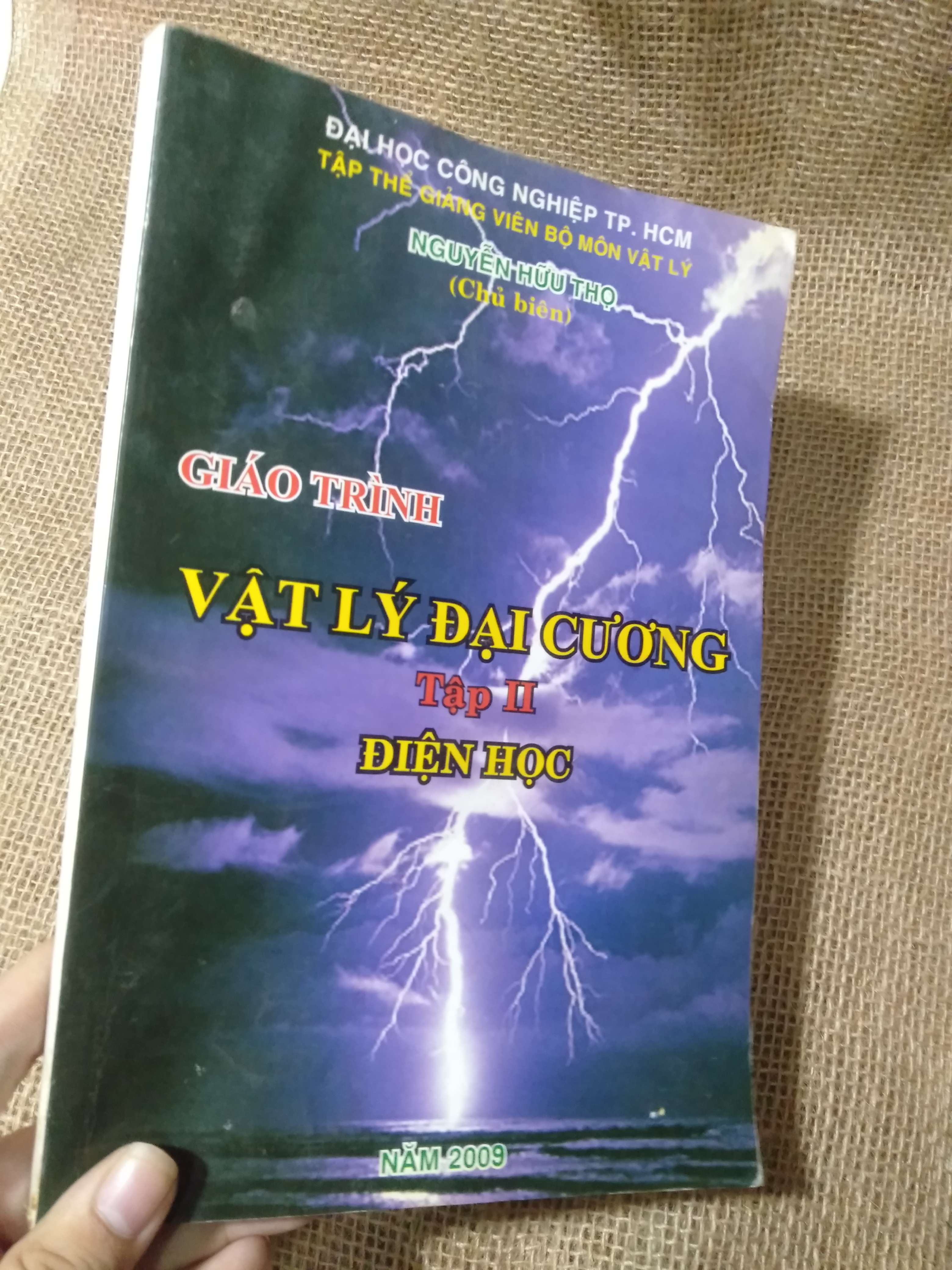 Giáo trình Vật lý đại cương — Nguyễn Hữu Thọ mới 80% ố hơi thấm nước nhẹ (Giáo trình đại học - cao đẳng) HLSC