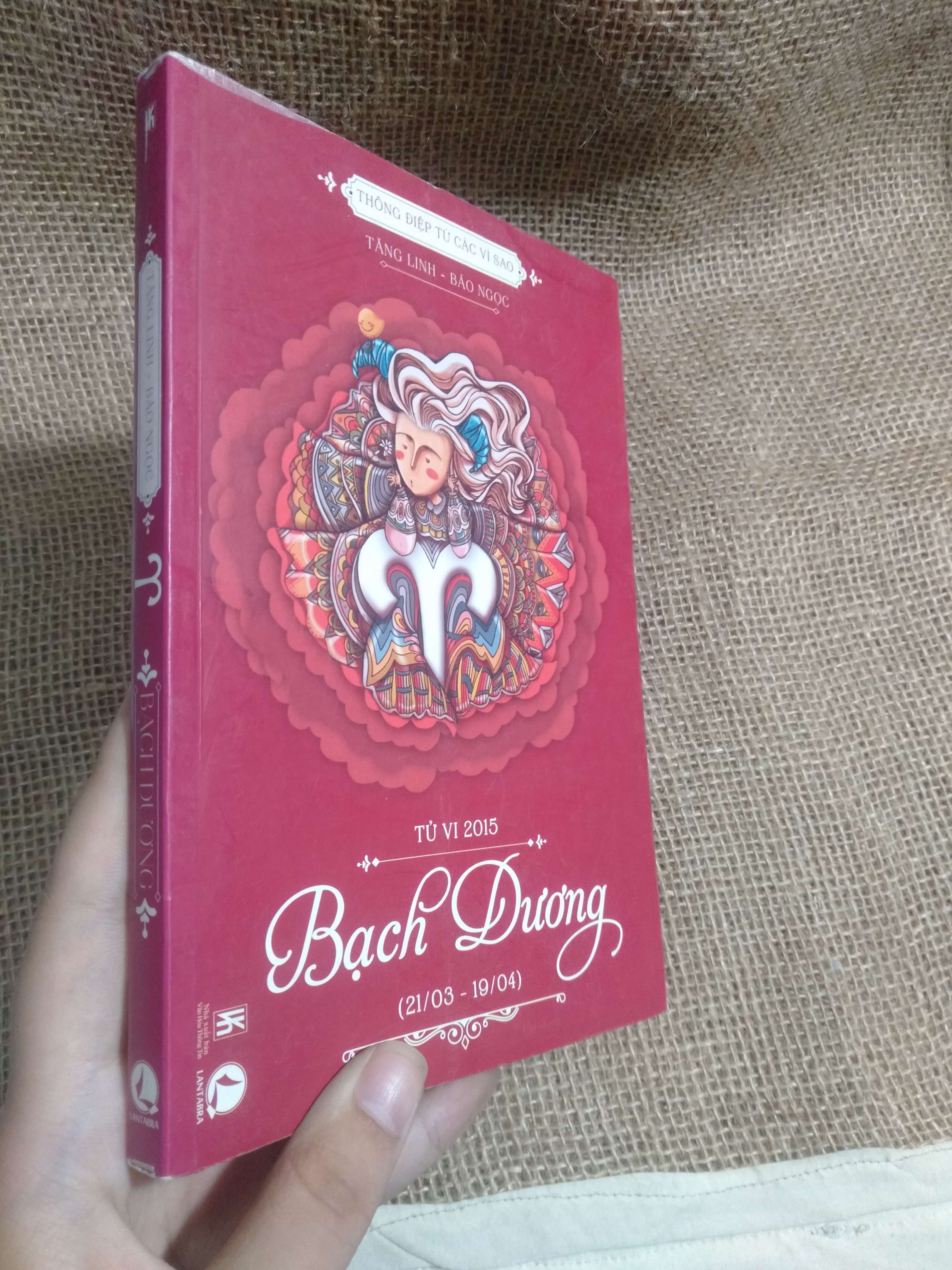 Thông điệp từ các vì sao - Tử vi 2015 Bạch Dương - Tăng Linh, Bảo Ngọc 2014 mới 90% vài trang hơi nhăn (Kiến thức - kỹ năng cho con) HLSC