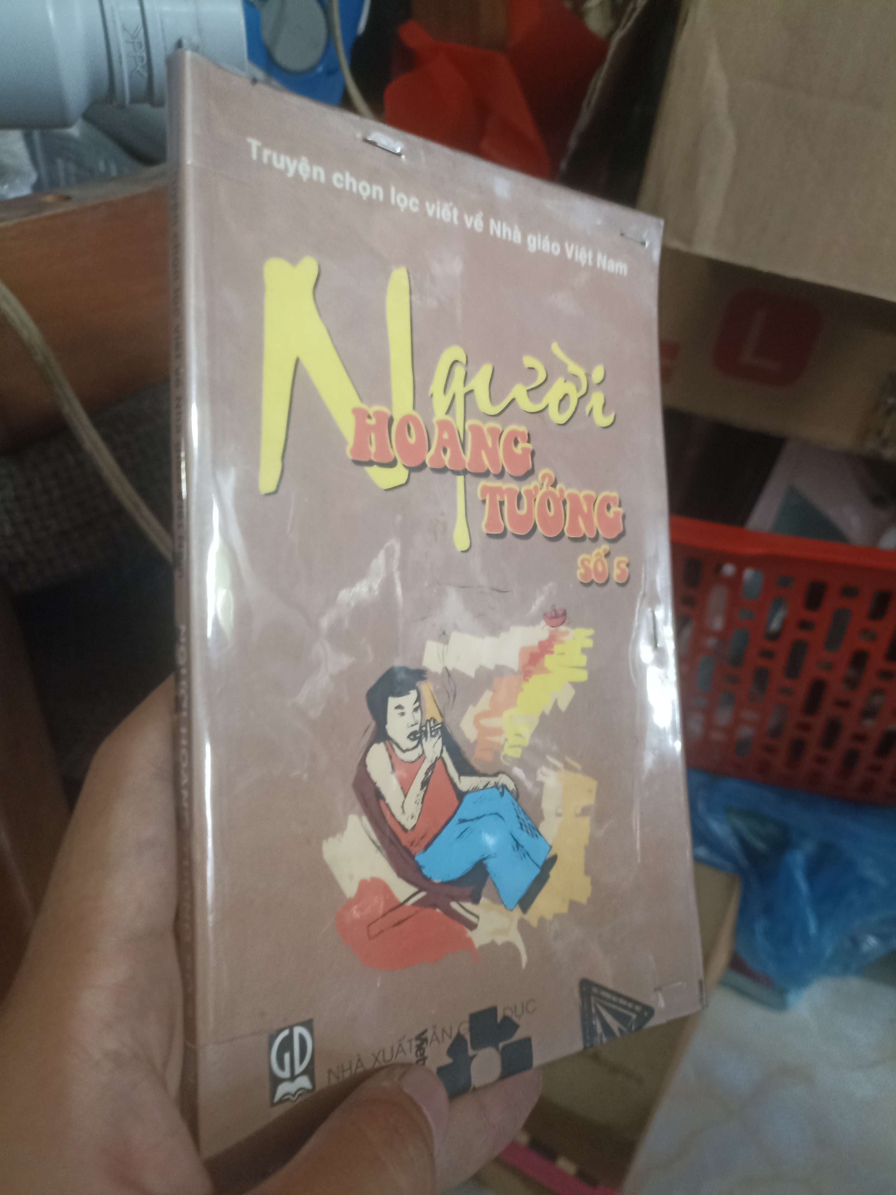 Người hoang tưởng (số 5) (Sách văn học) KSX