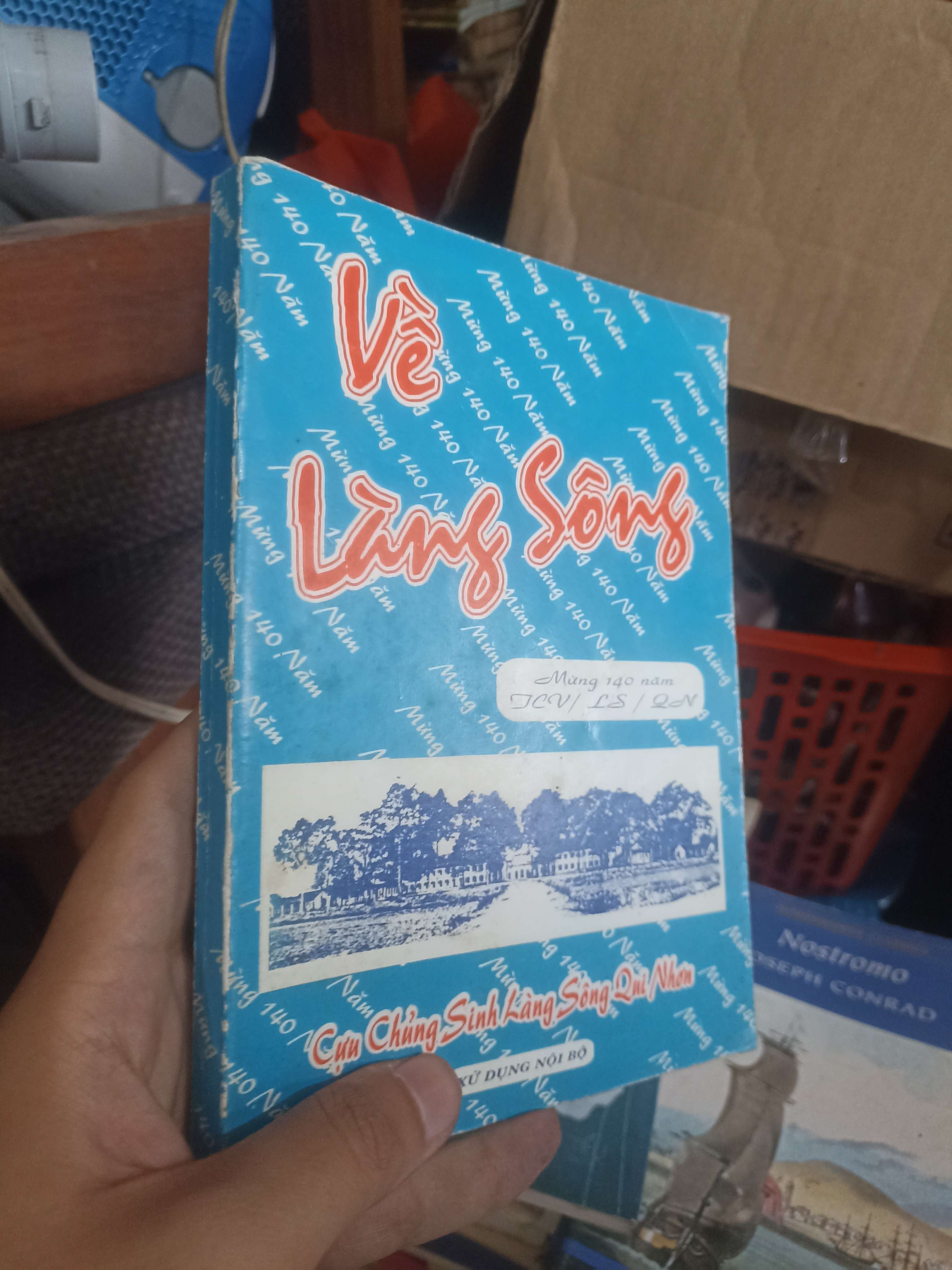Về làng Sông (Cựu chủng sinh làng Sông Quy Nhơn) (Sách văn học) KSX