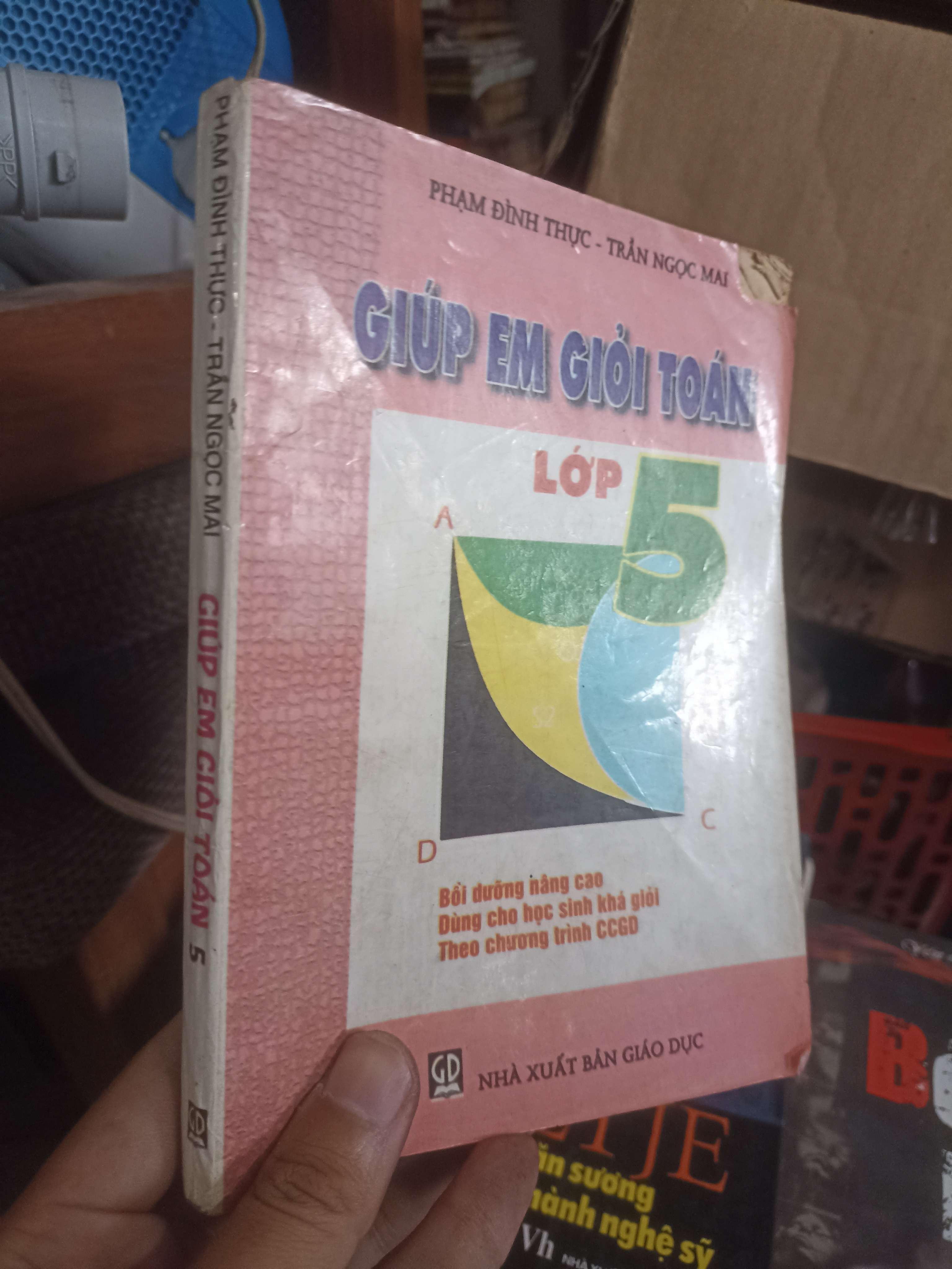 Giúp em giỏi toán lớp 5 (Phạm Đình Thực - Trần Ngọc Mai) (Tham khảo - luyện thi) KSX