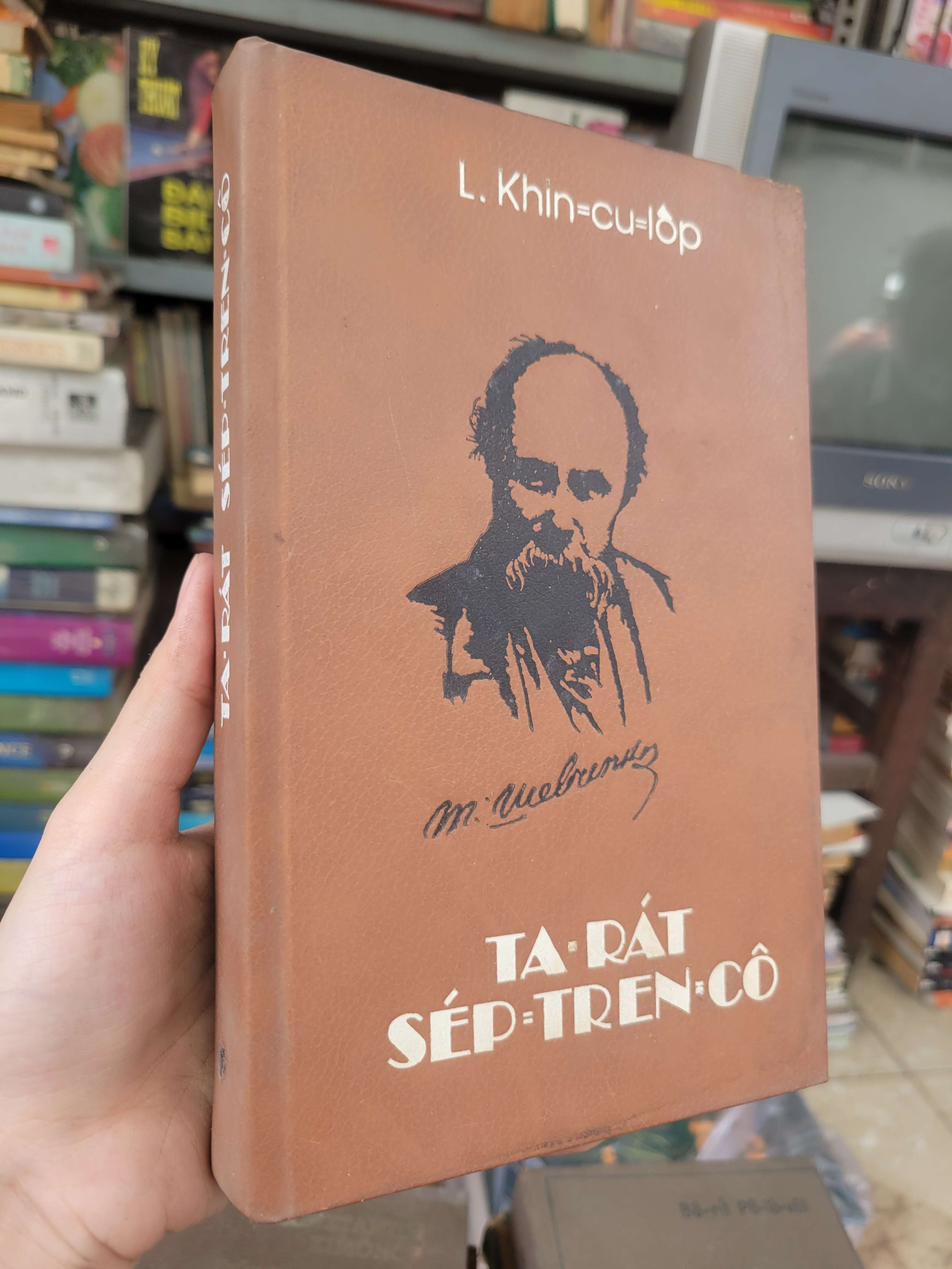 Ta-rát Sép-tren-cô - L. Khin-cu-lop bìa cứng 1988 mới 70% bẩn bìa, ố, có chữ viết (Sách văn học) BGB
