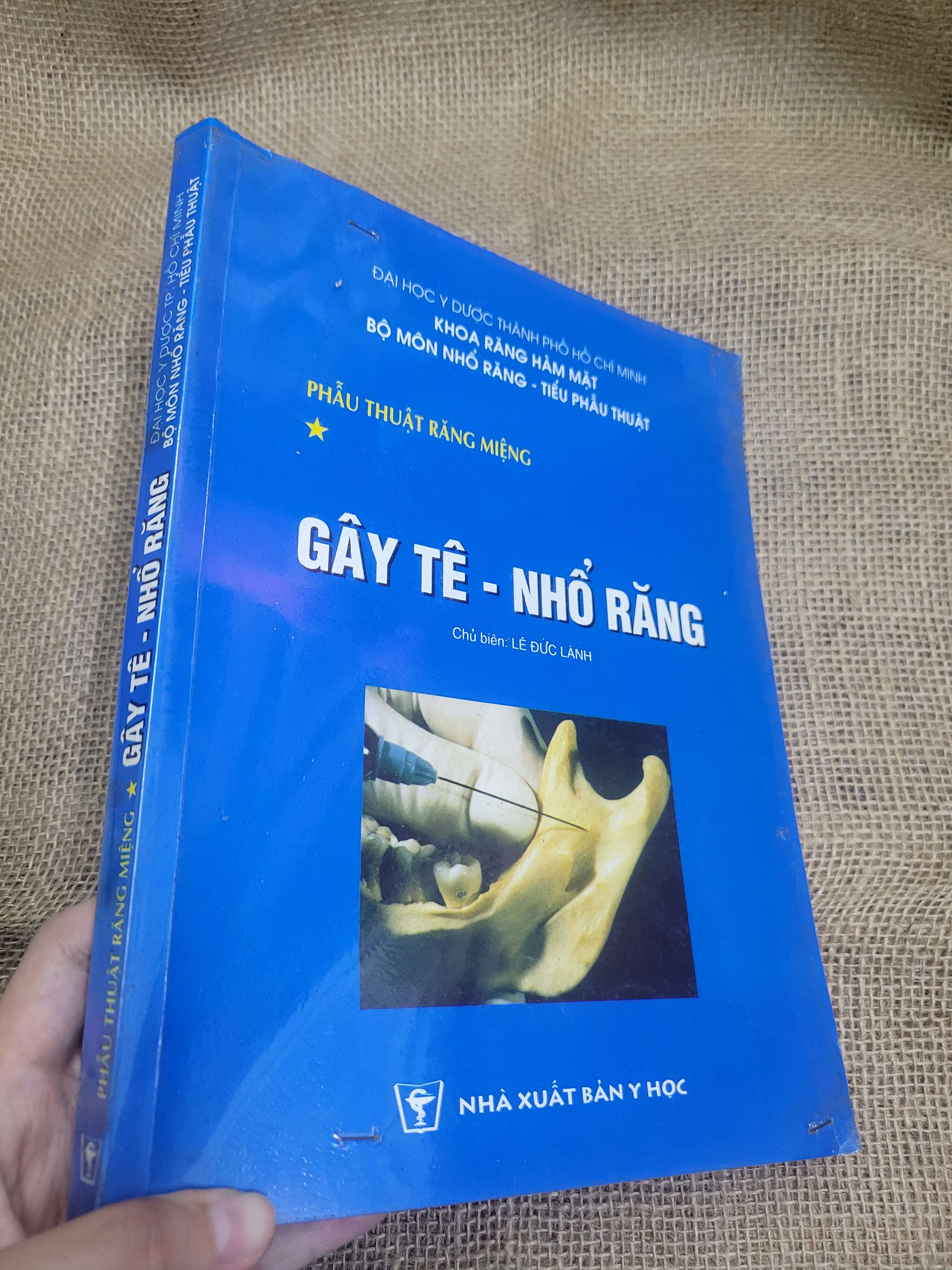 Phẫu thuật răng miệng 1 Gây tê - Nhổ răng - Lê Đức Lánh 2007 mới 70% bẩn bìa, ố, có vệt nước (Sách Y học - Sức khỏe - Thể thao) HLSC