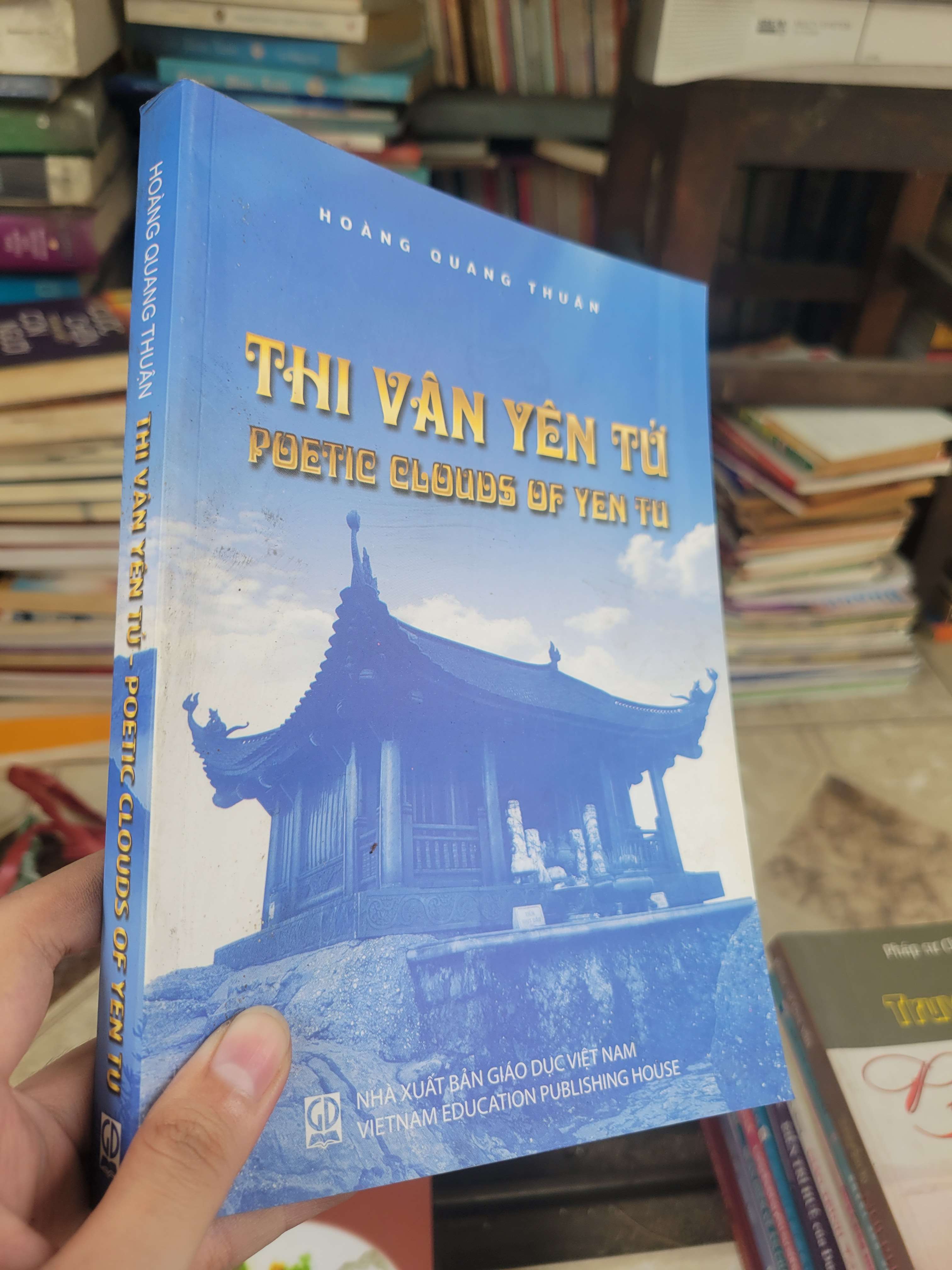 Thi Vân Yên Tử - Hoàng Quang Thuận song ngữ 2014 mới 80% bẩn bìa, ố (Sách tôn giáo - tâm linh) BGB