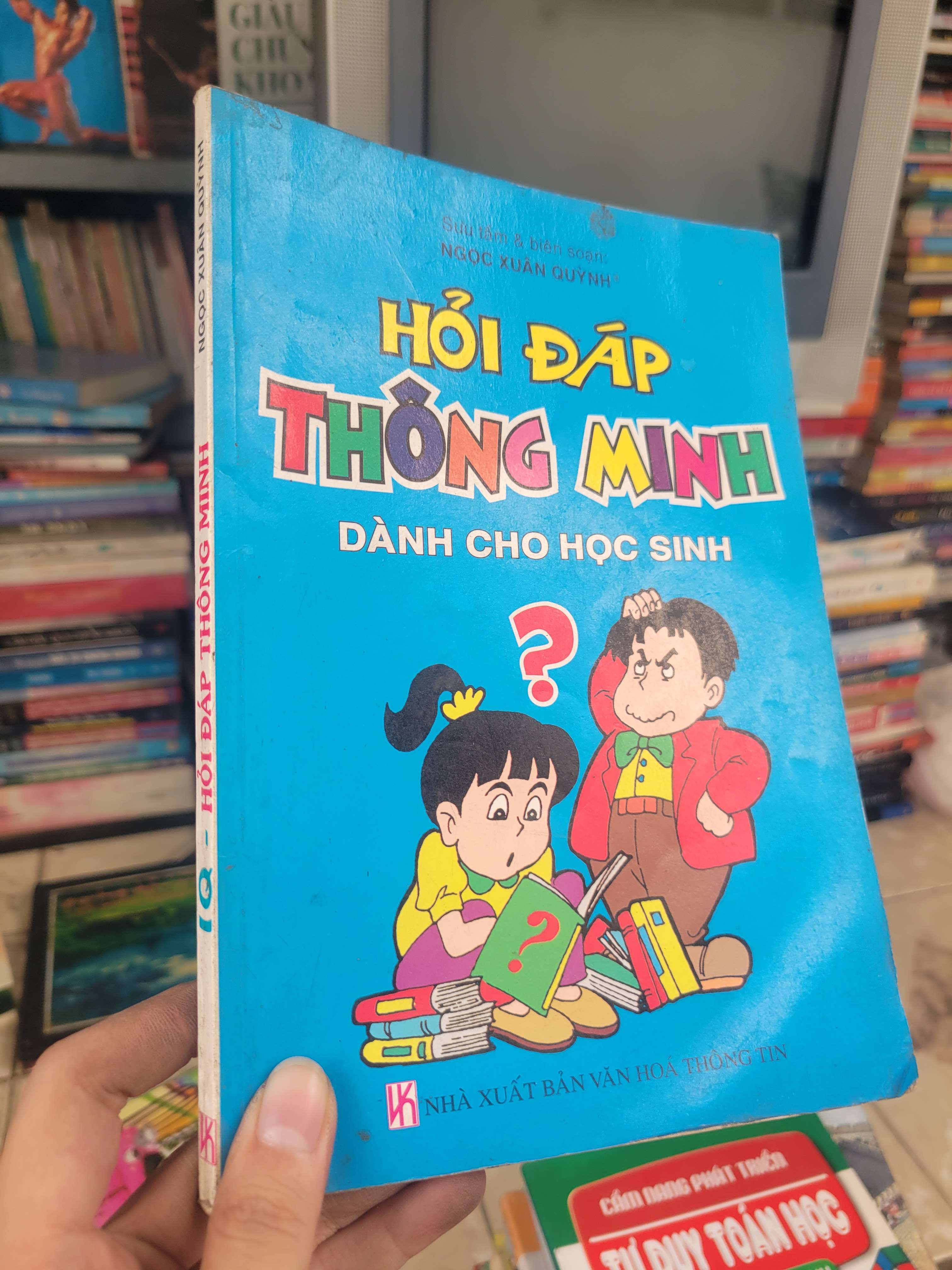Hỏi đáp thông minh dành cho học sinh - Ngọc Xuân Quỳnh 2013 mới 70% bẩn bìa, ố, tô màu (Sách kiến thức tổng hợp) BGB