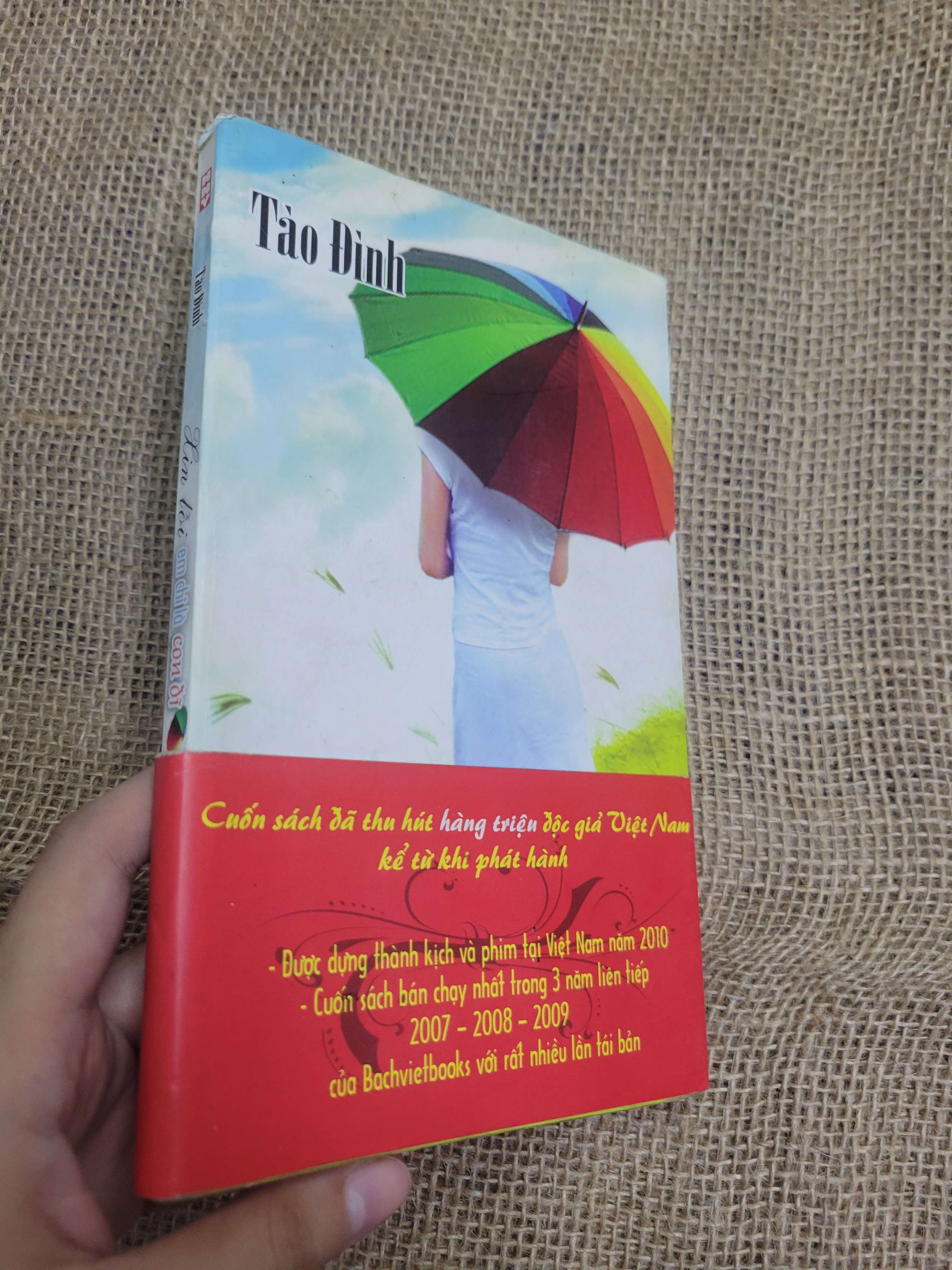 Xin lỗi em chỉ là con đĩ - Tào Đình 2010 mới 70% bẩn bìa, ố, có chữ viết (Sách văn học) HLSC
