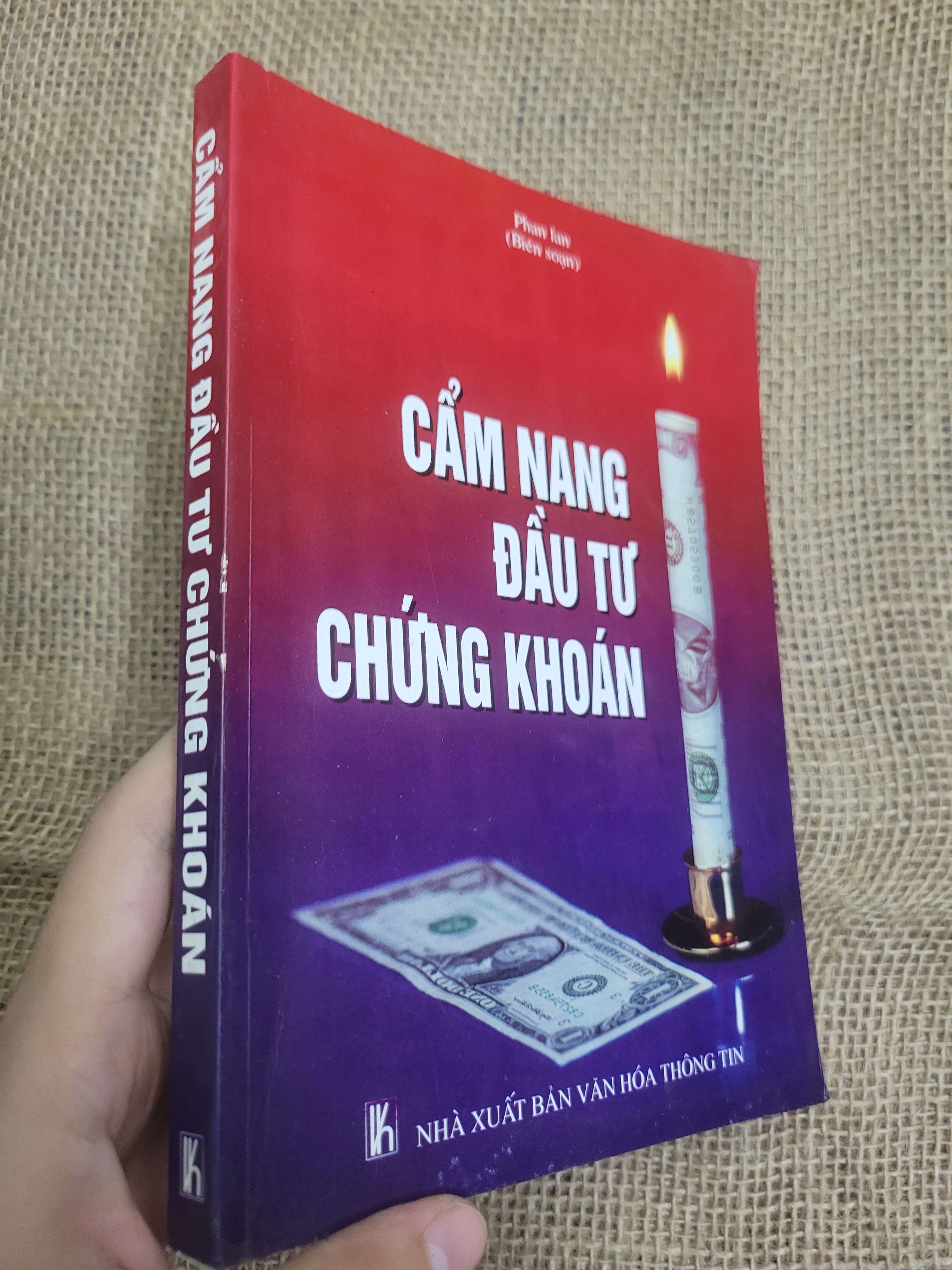 Cẩm nang đầu tư chứng khoán - Phan Lan 2005 mới 80% bẩn bìa, ố (Sách kinh tế - tài chính - chứng khoán) HLSC